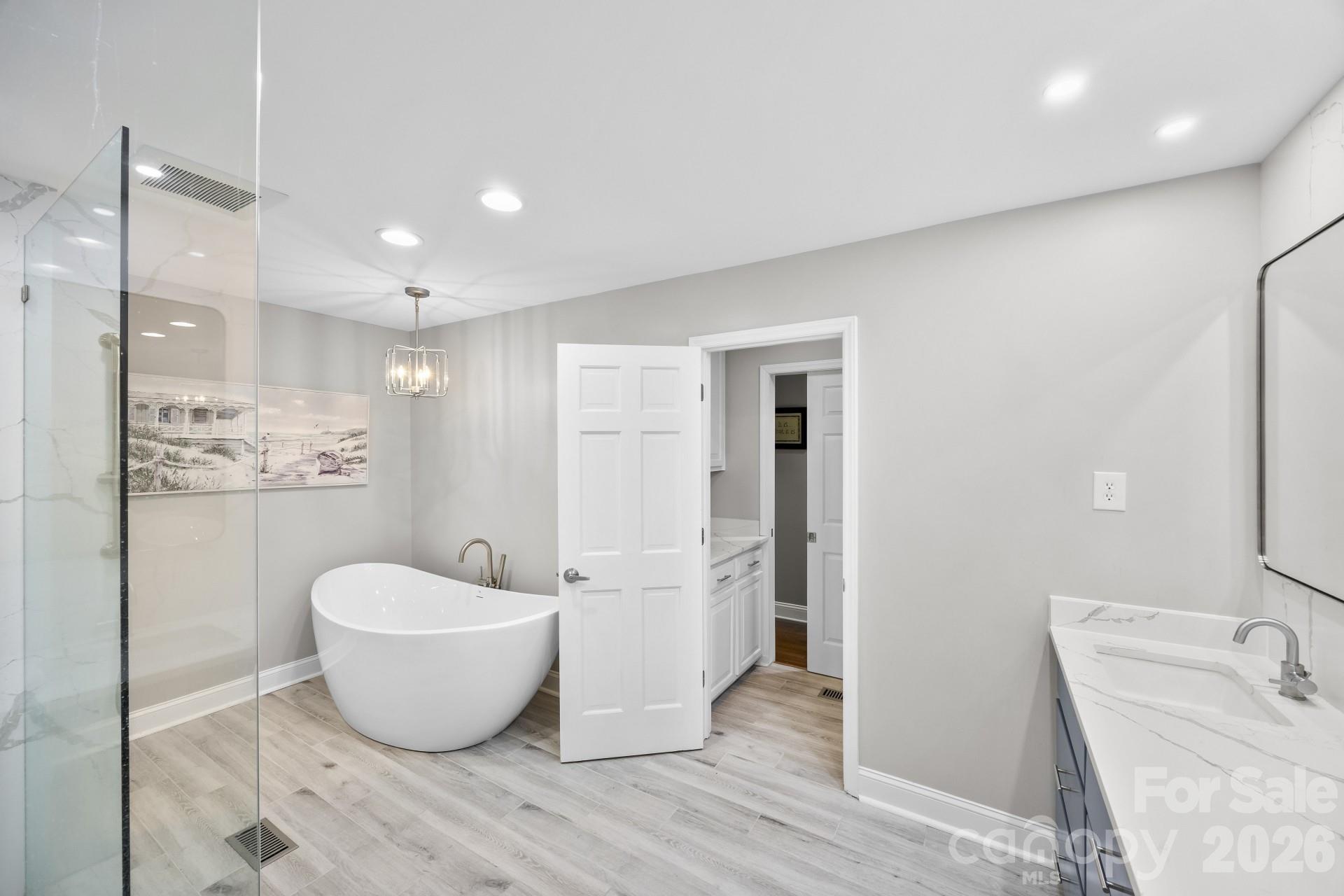 1419 Stoneyridge Drive — Charlotte