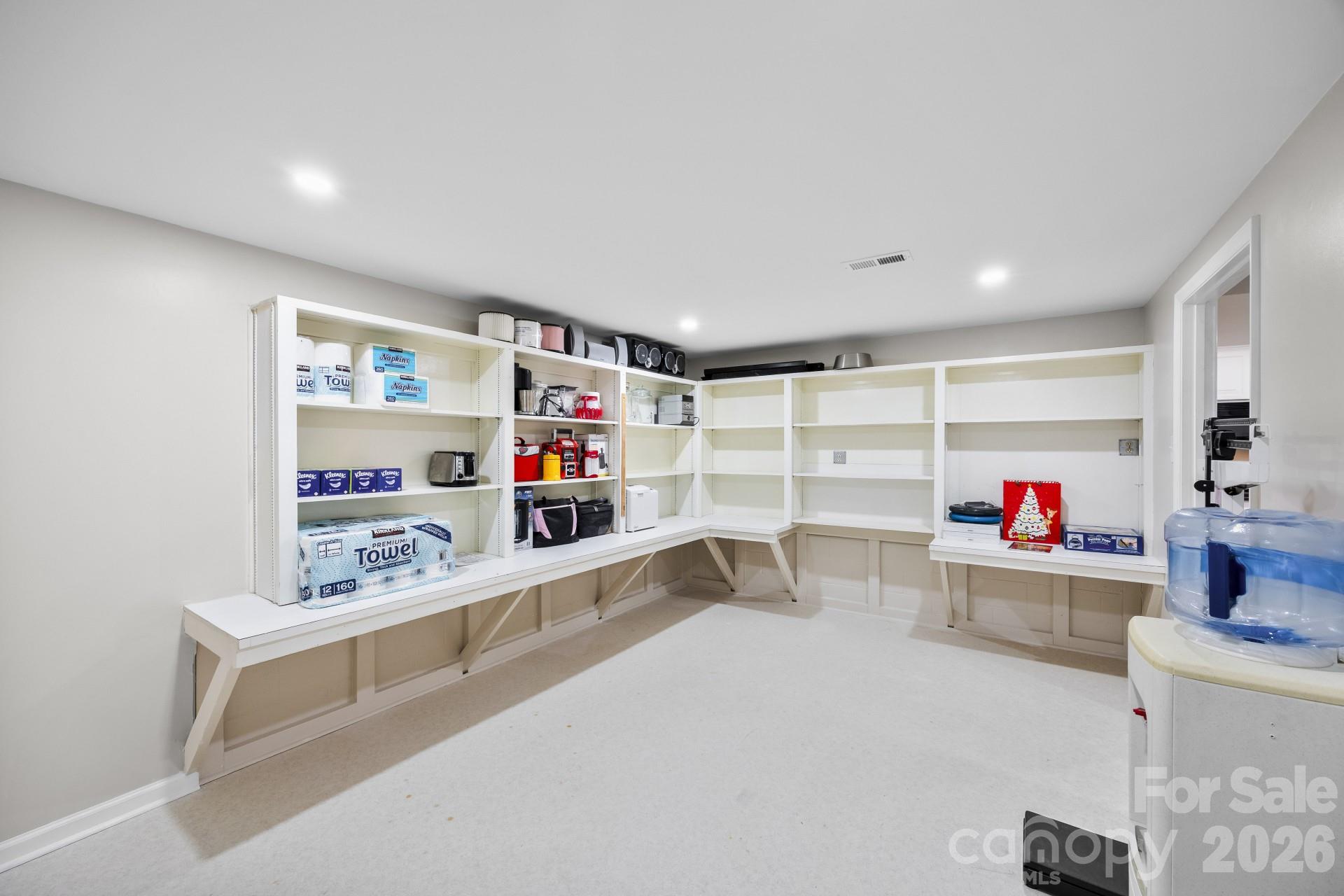 1419 Stoneyridge Drive — Charlotte