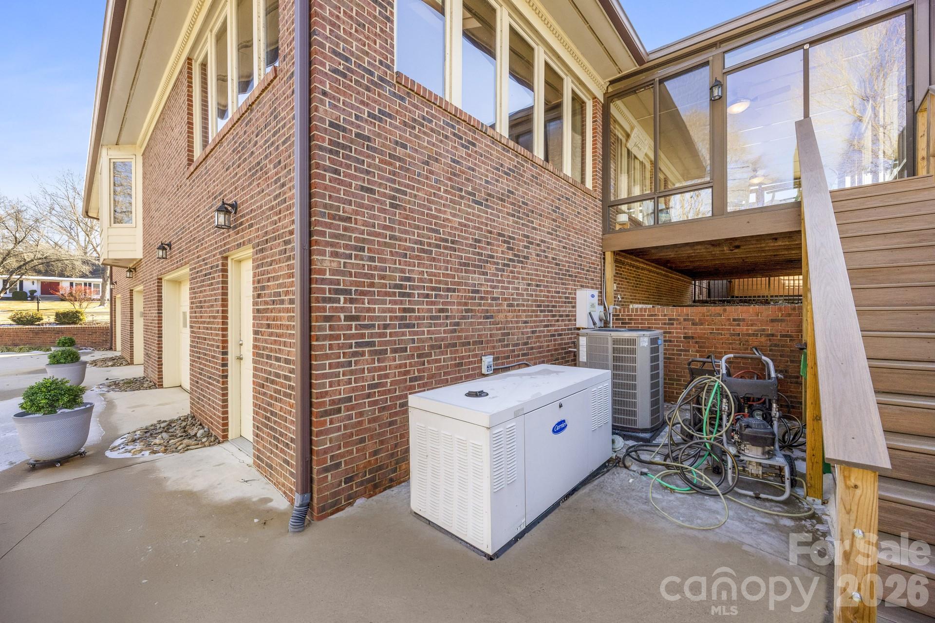1419 Stoneyridge Drive — Charlotte