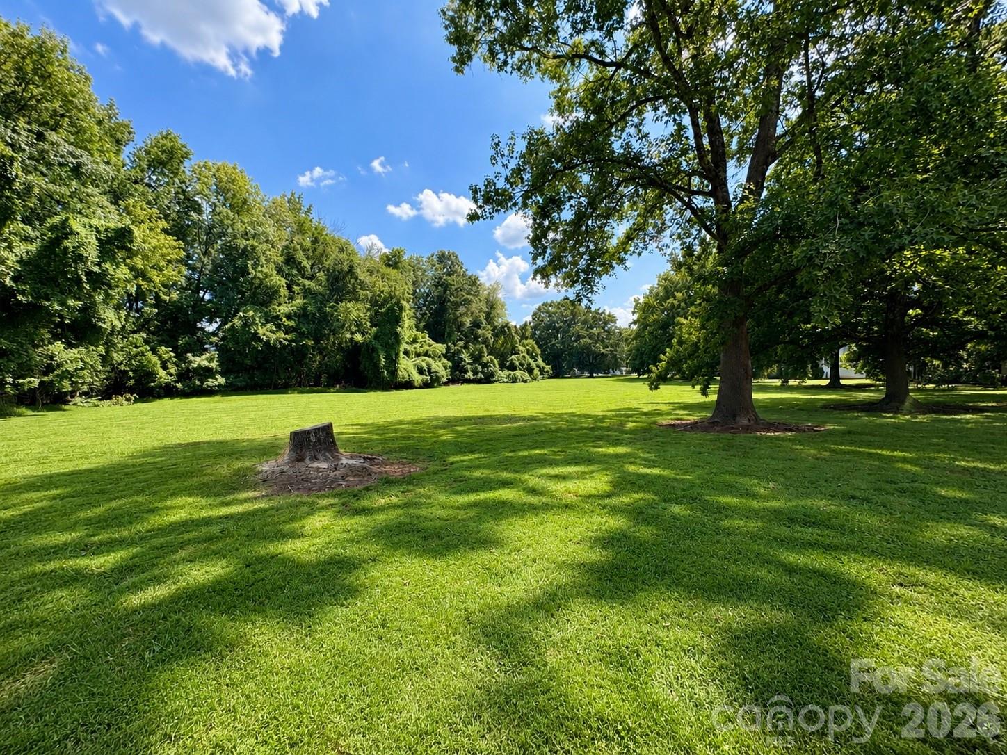 2014 Countrymens Court #60 — Charlotte
