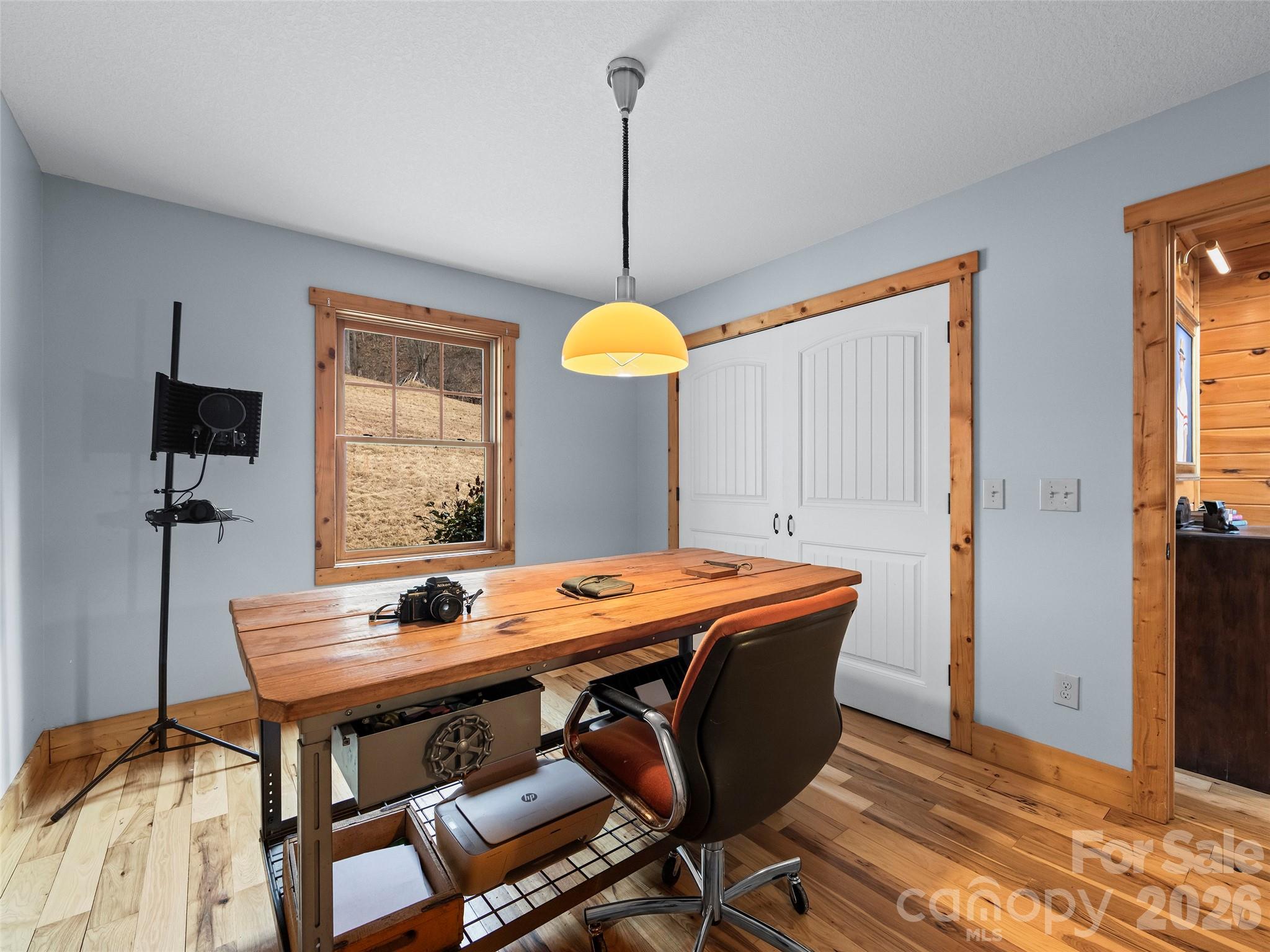 110 Mailon King Road — Leicester