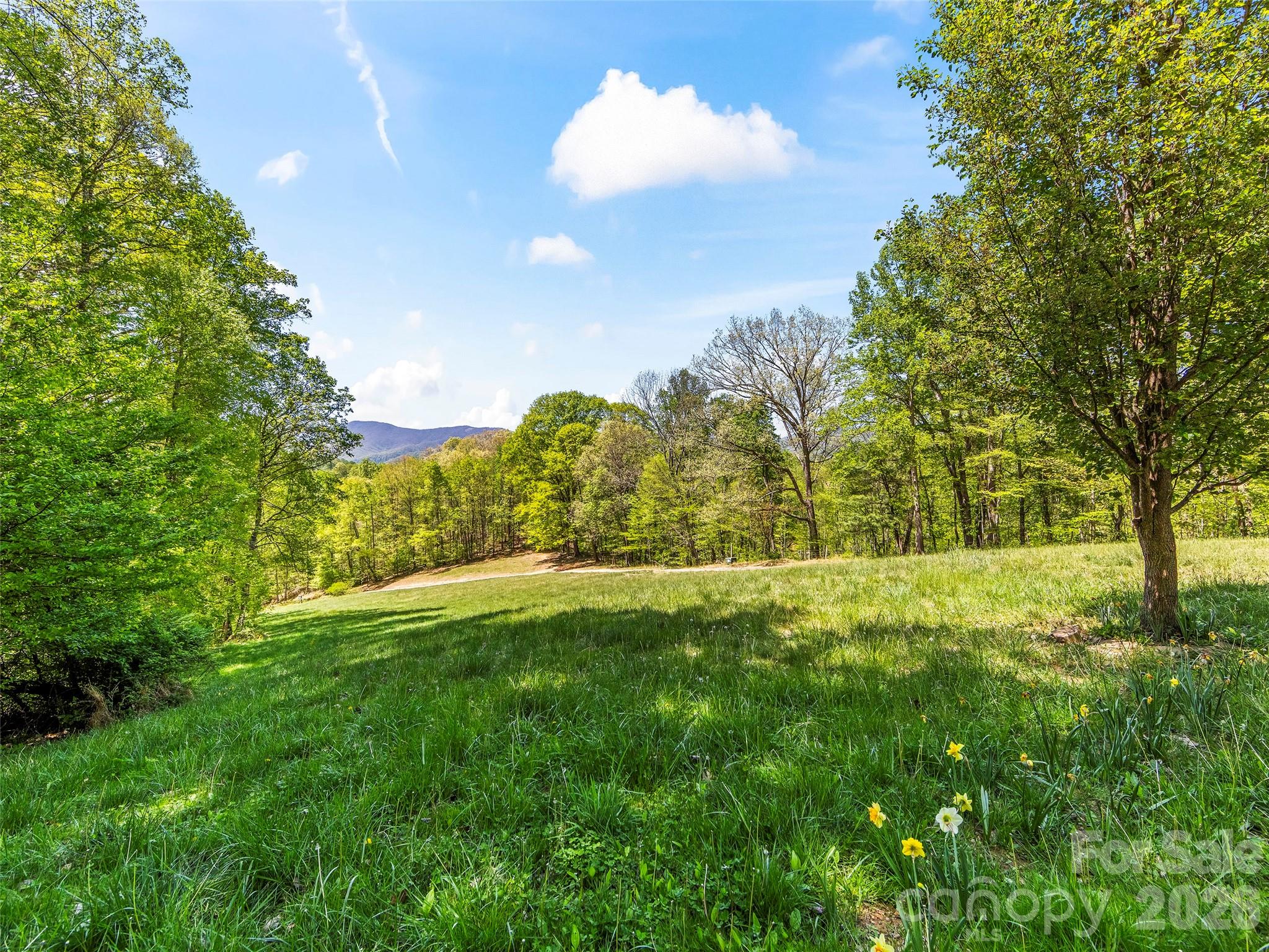 110 Mailon King Road — Leicester