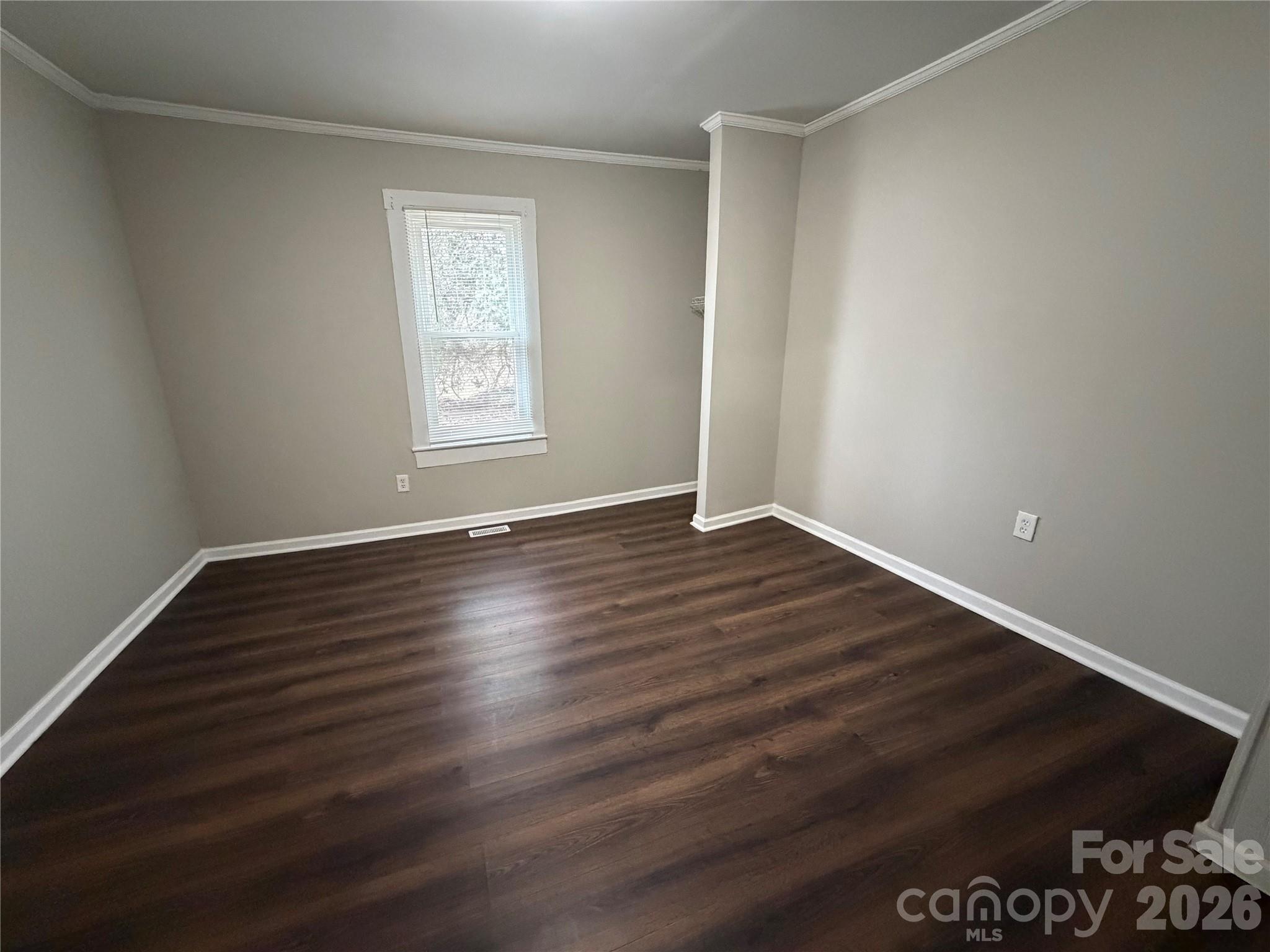 2037 S Pine Drive — Gastonia
