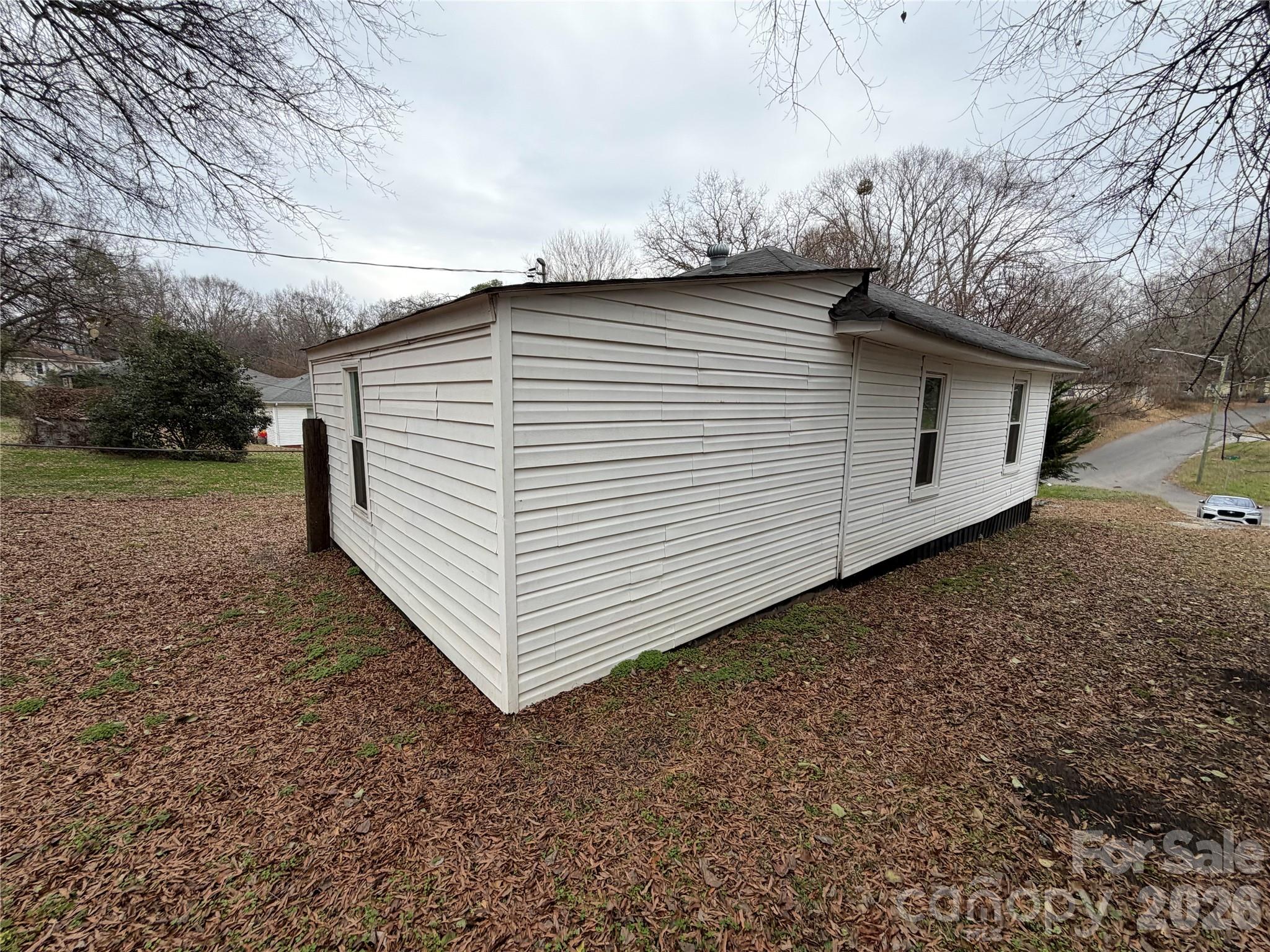 2037 S Pine Drive — Gastonia