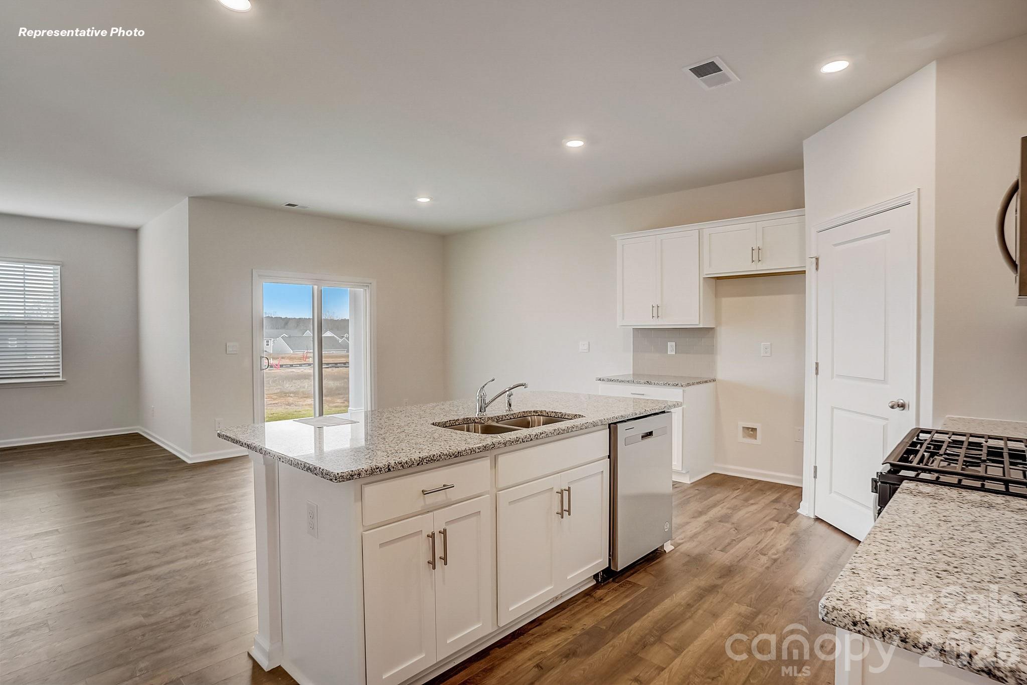 1028 Horizon Lane — Chester