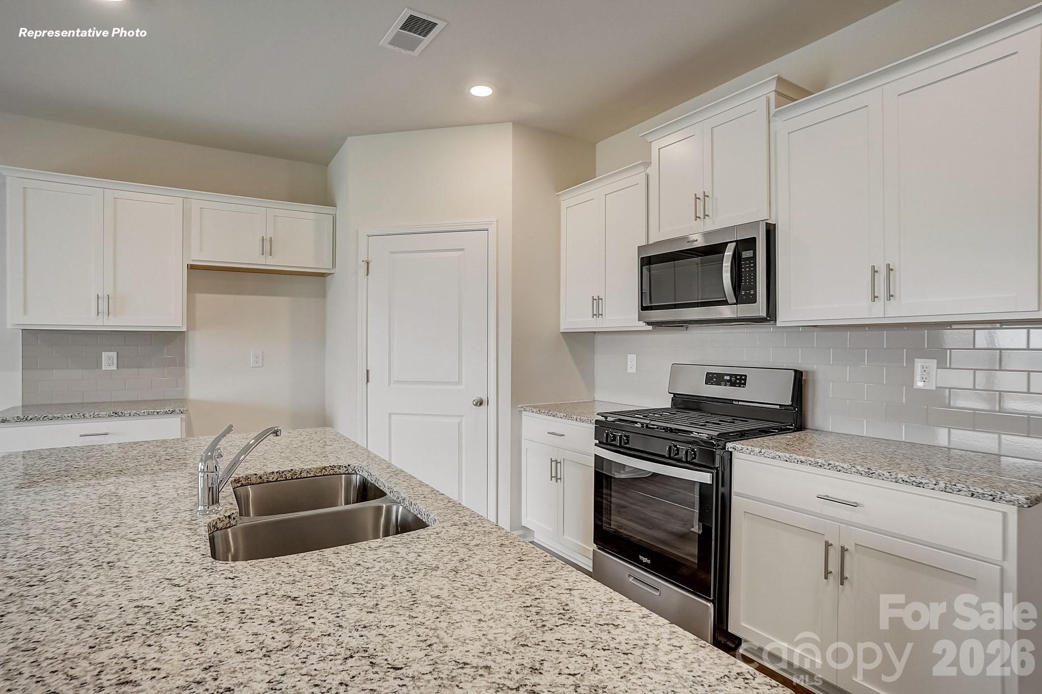 1028 Horizon Lane — Chester