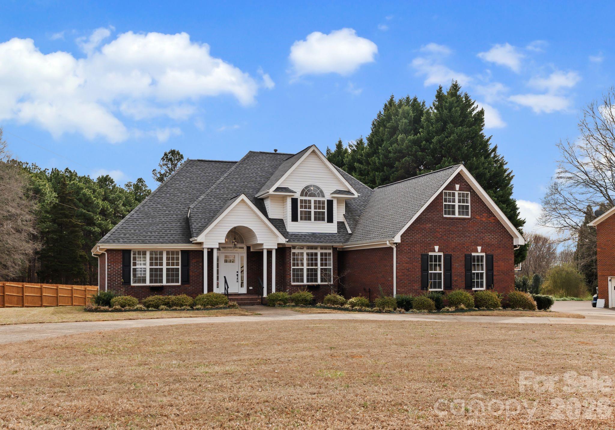 14340 Kendalton Meadow Drive — Mint Hill