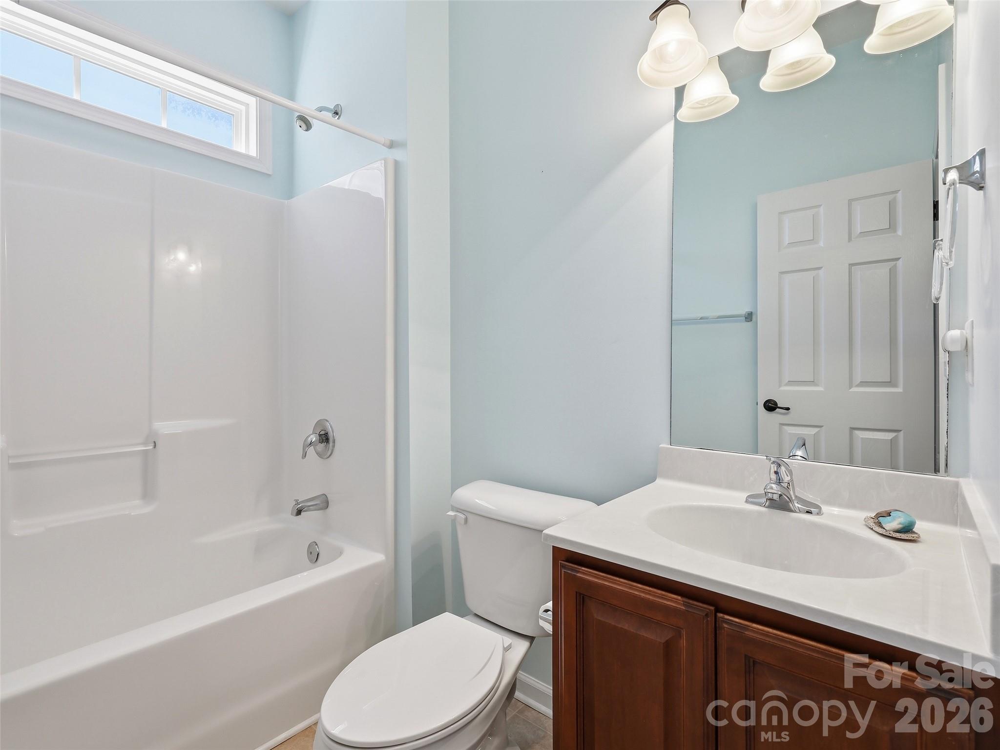 1 Breyerton Court — Asheville