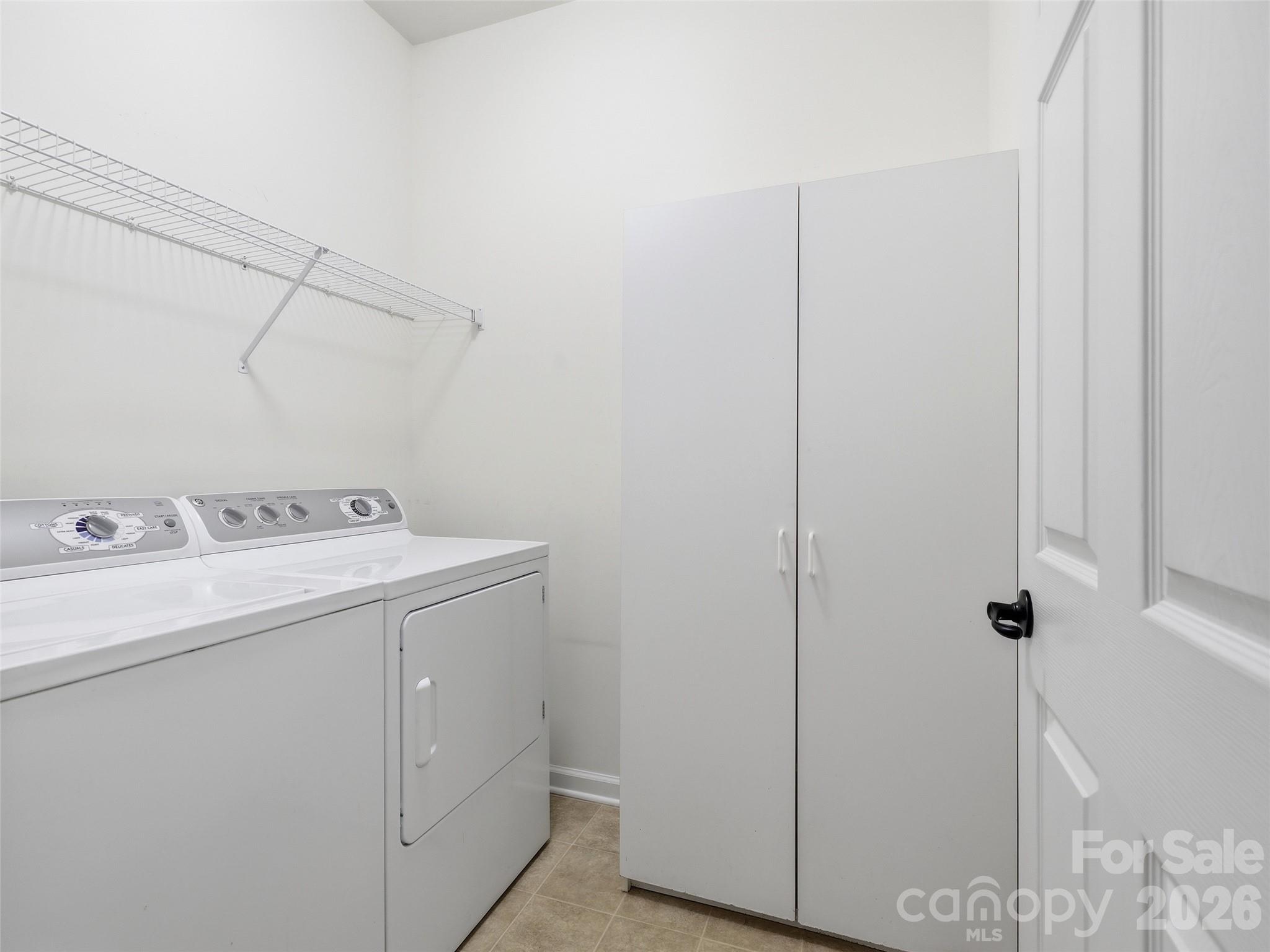 1 Breyerton Court — Asheville