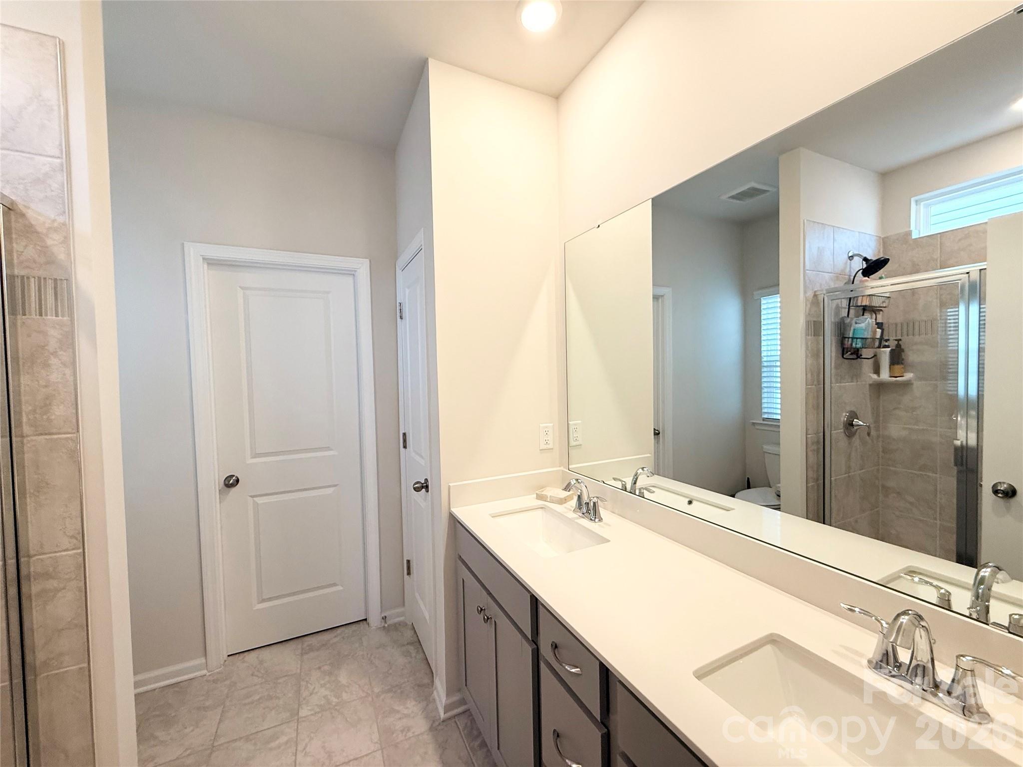 6570 Gopher Road — Lancaster