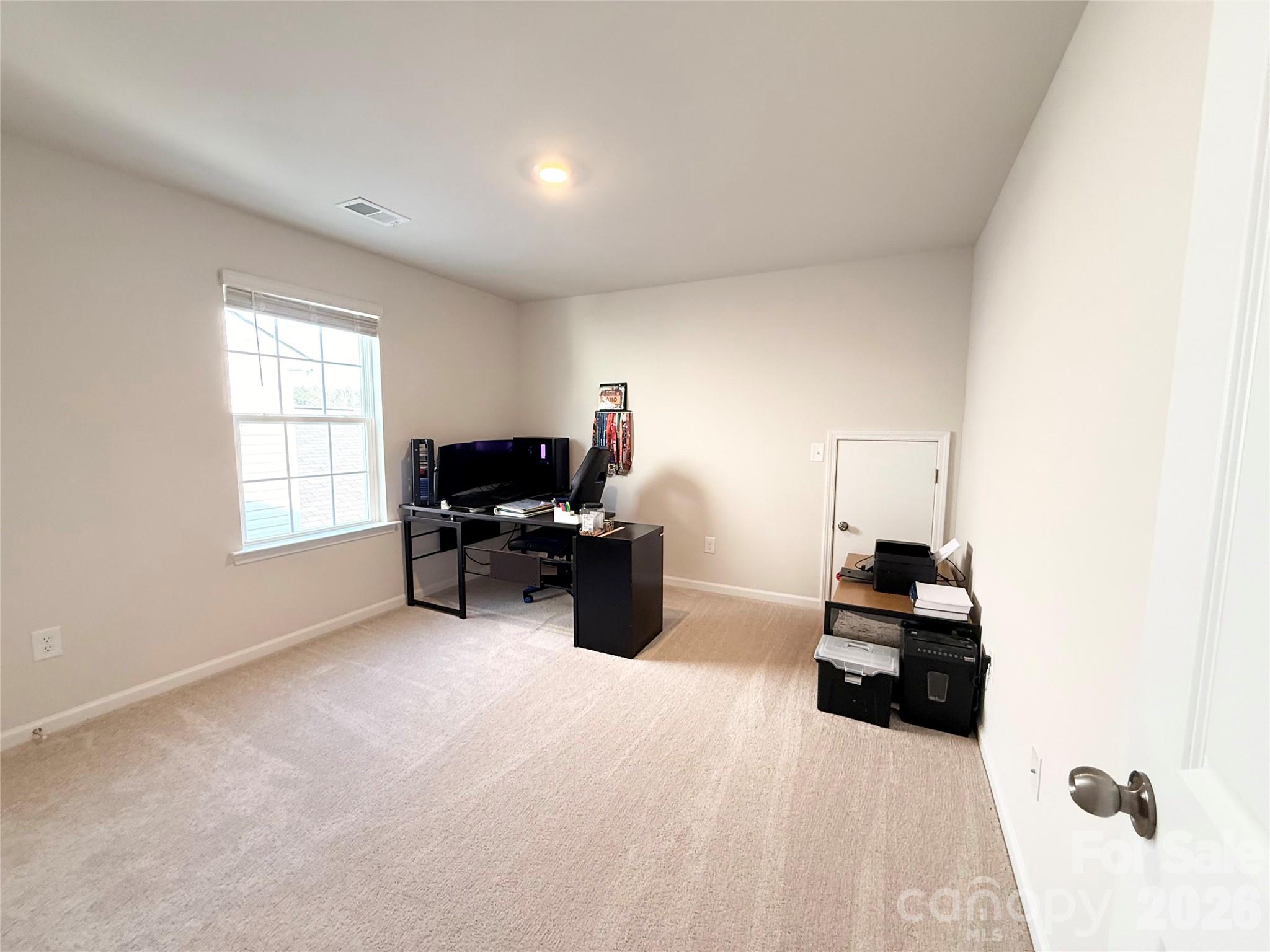 6570 Gopher Road — Lancaster