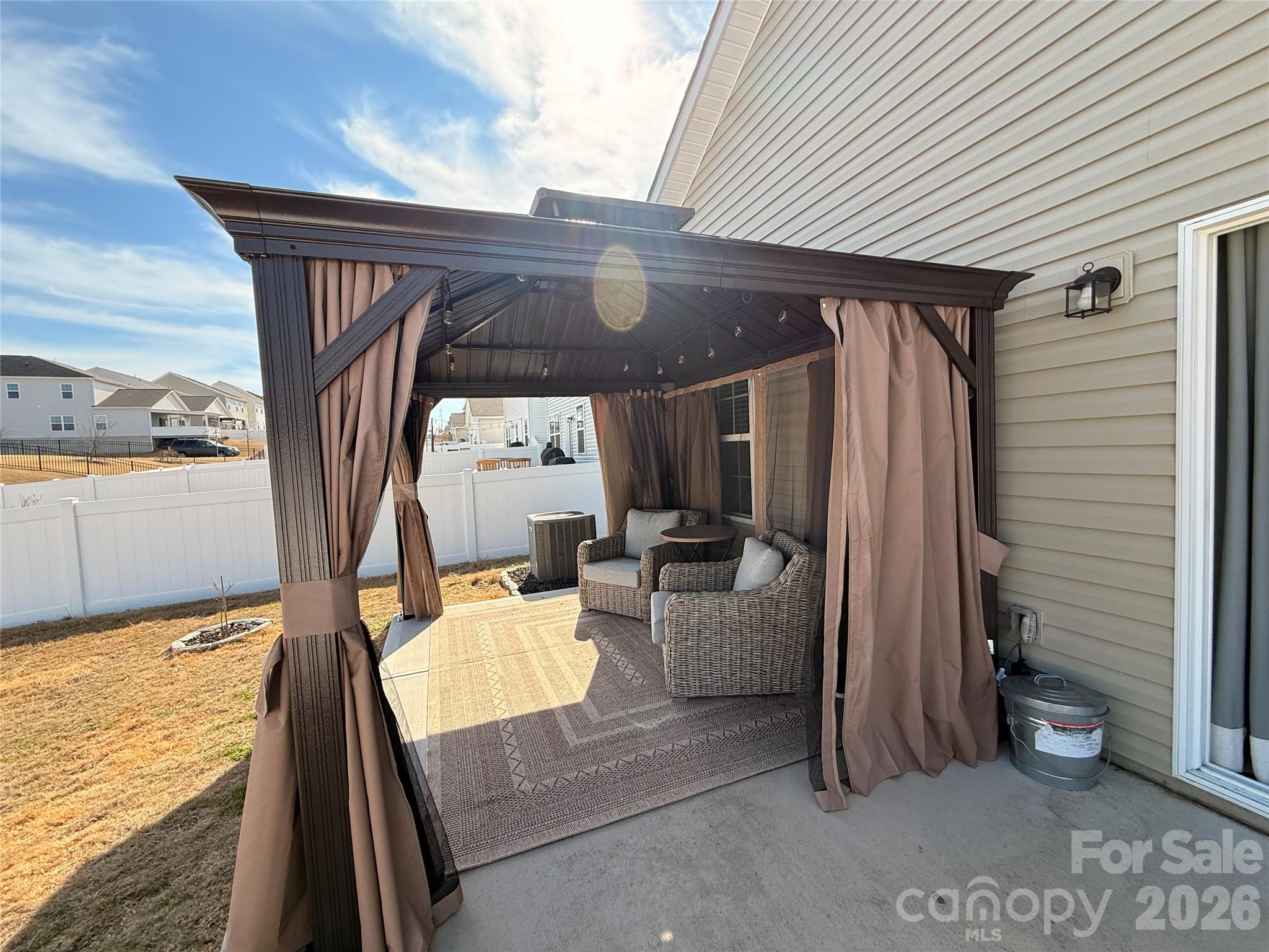 6570 Gopher Road — Lancaster