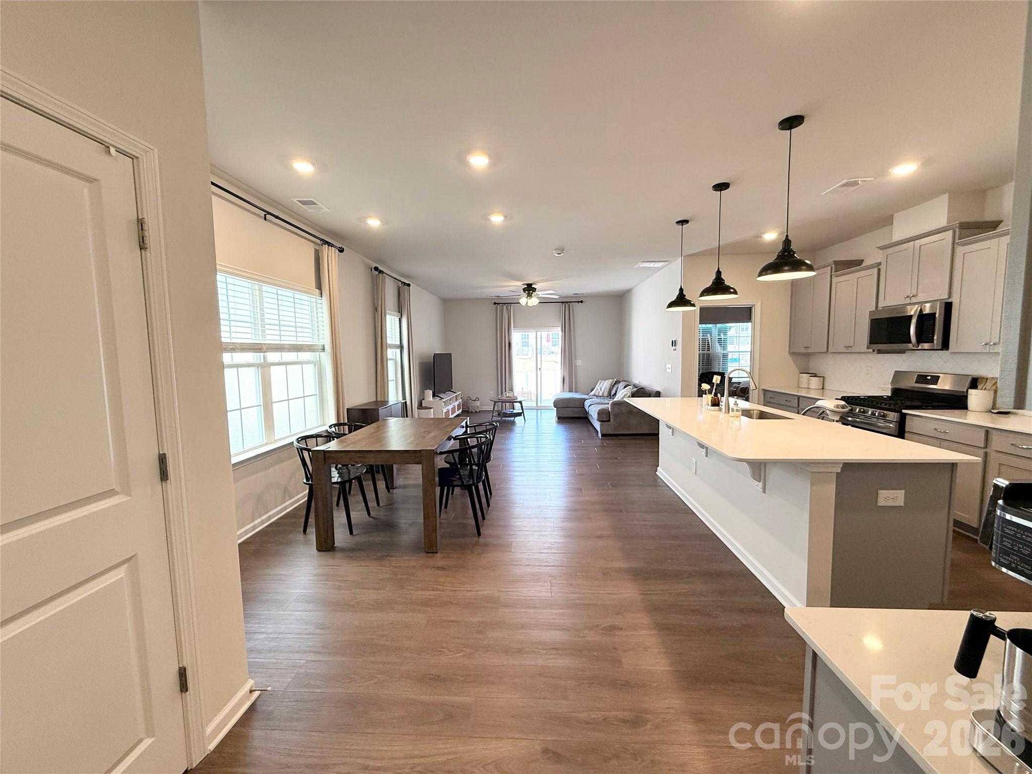 6570 Gopher Road — Lancaster