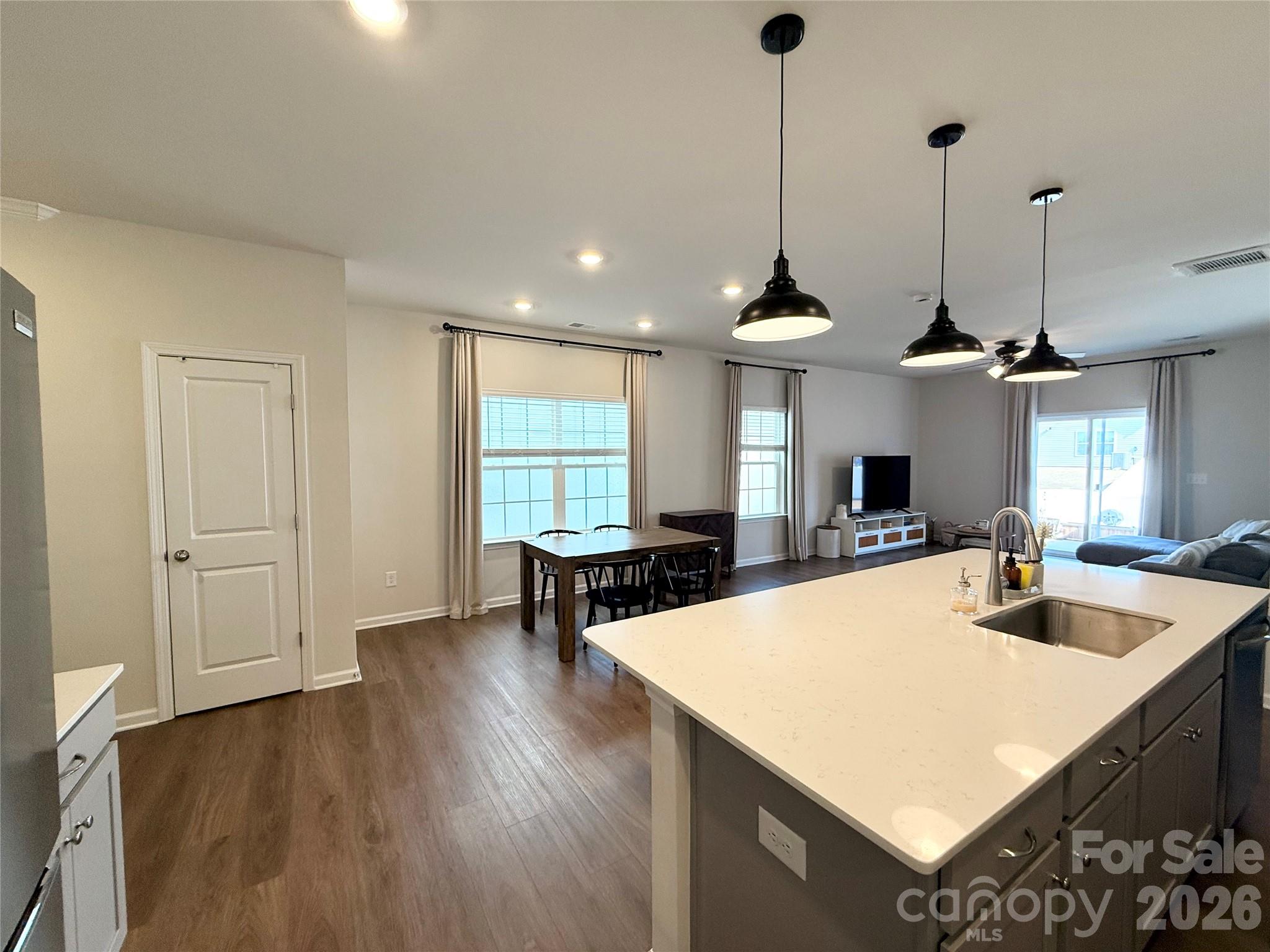6570 Gopher Road — Lancaster