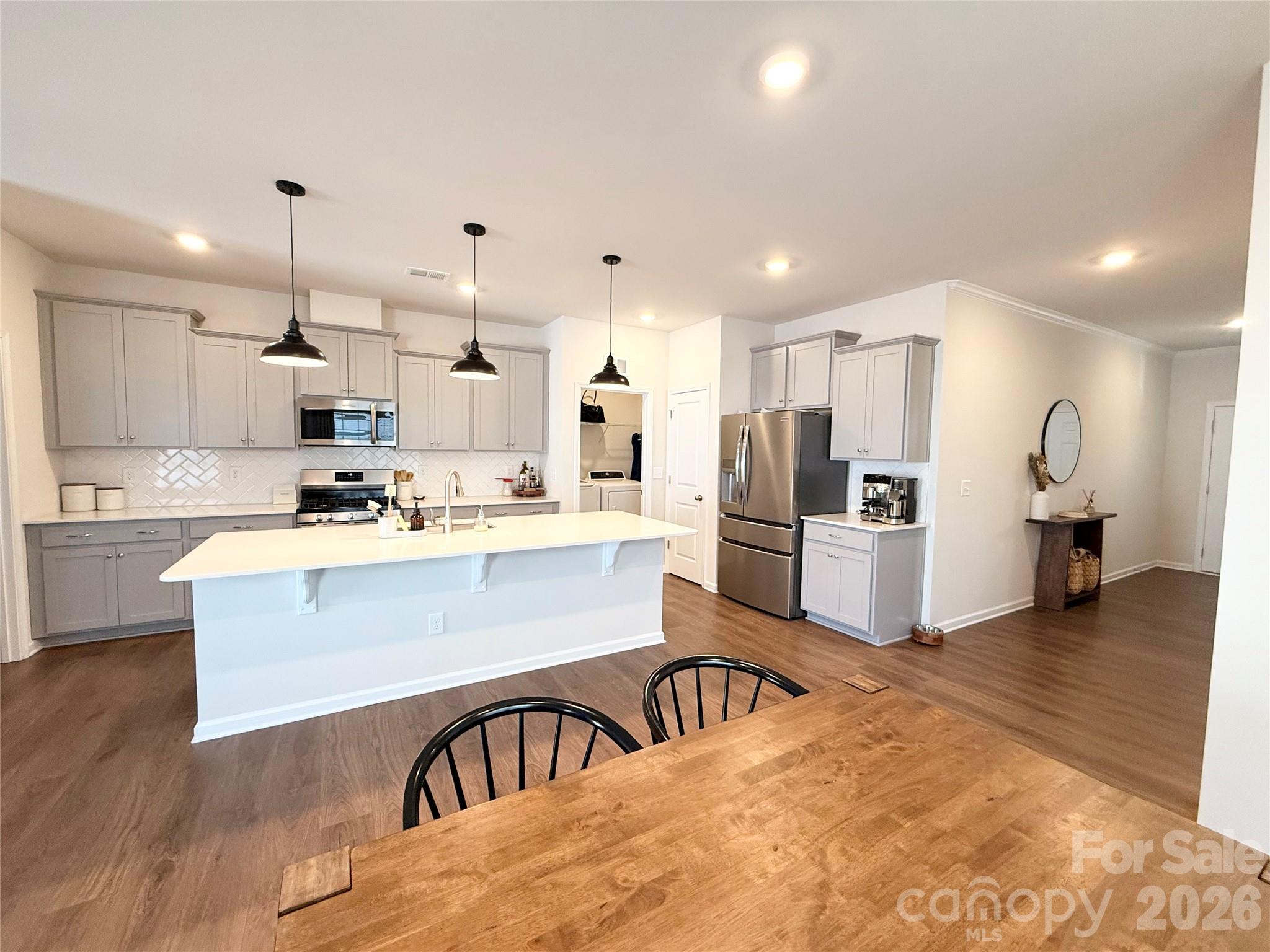 6570 Gopher Road — Lancaster