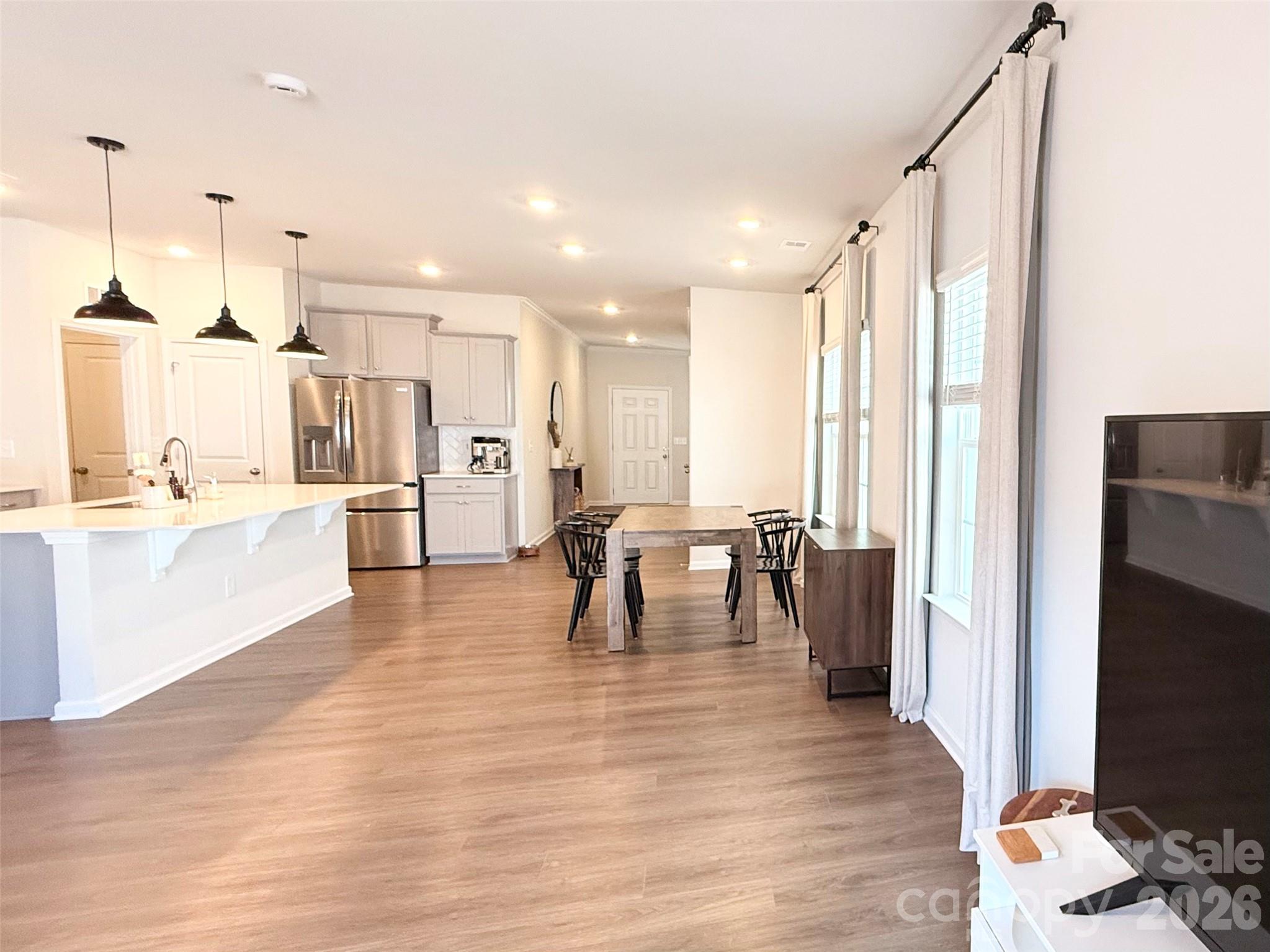 6570 Gopher Road — Lancaster