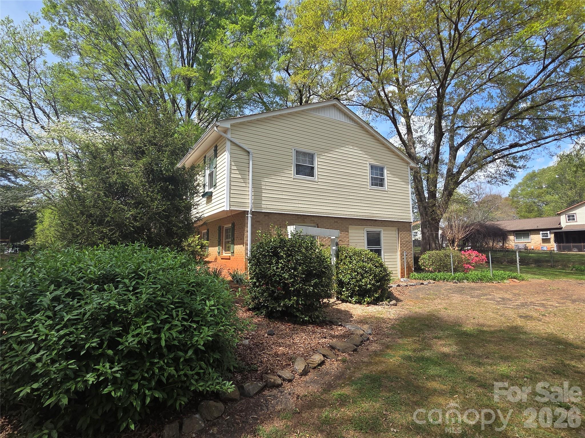 4709 Oakwood Circle — Gastonia