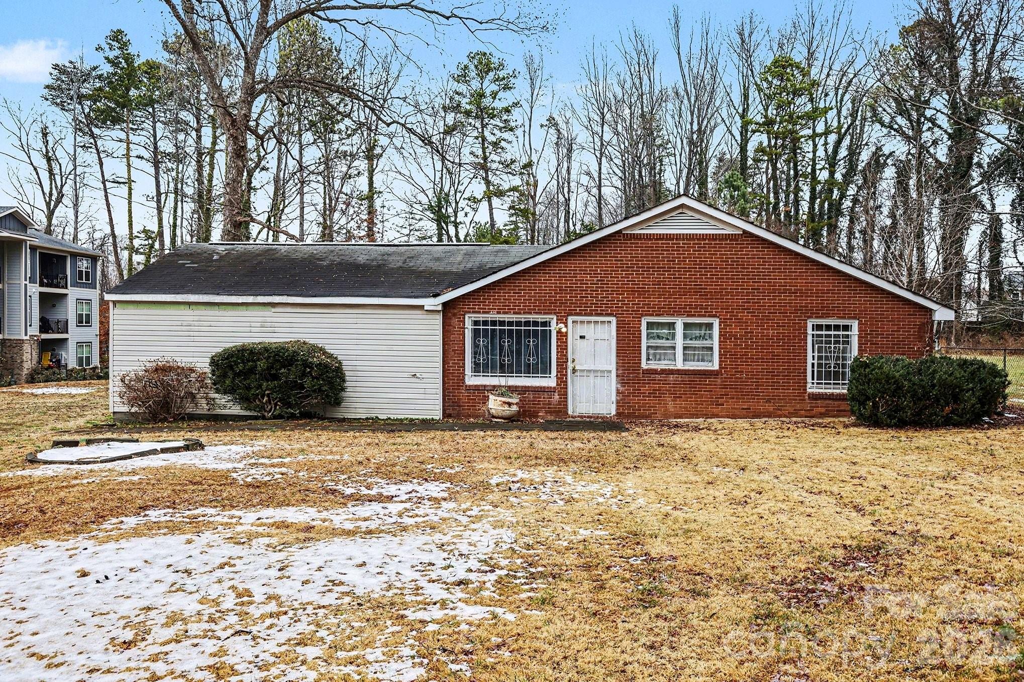 500 Tom Hunter Road — Charlotte
