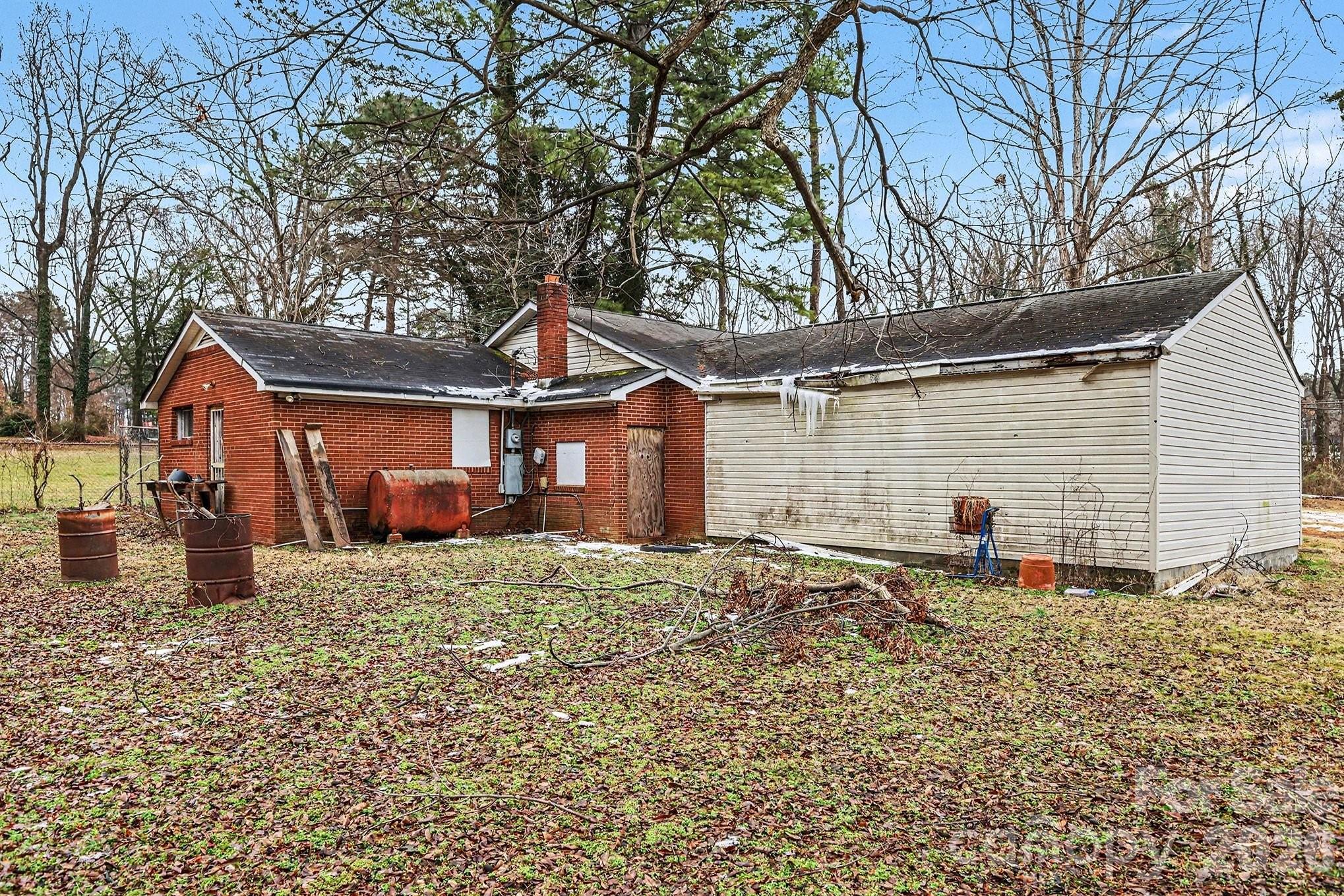 500 Tom Hunter Road — Charlotte
