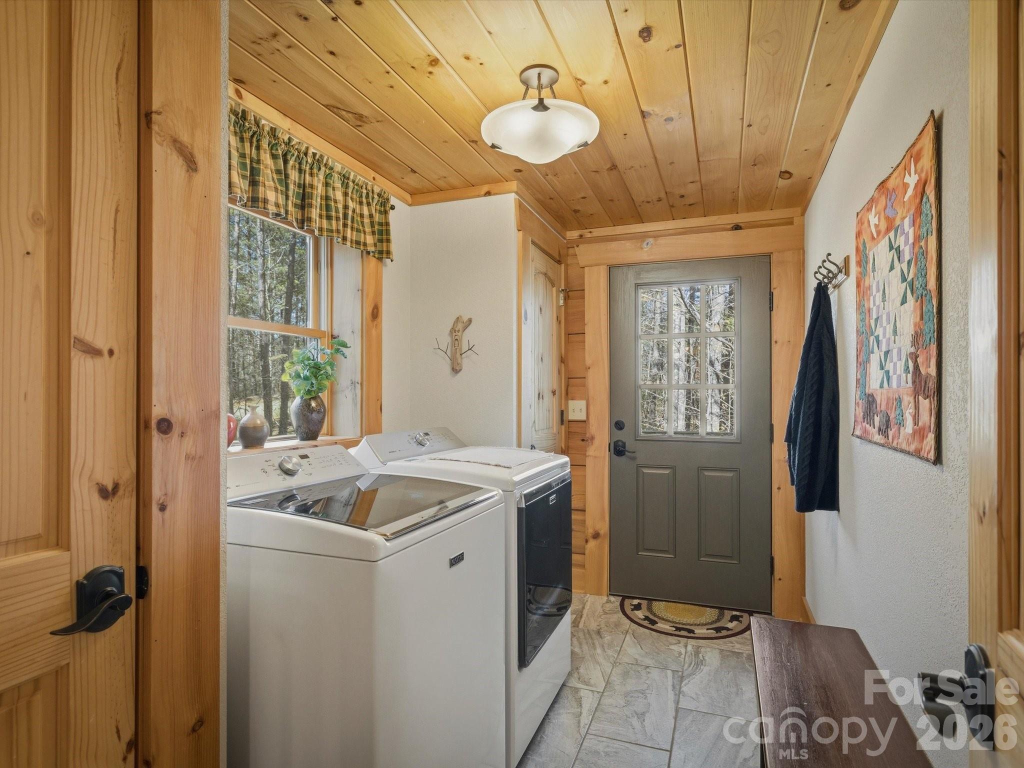 1016 Horizon Trail — Nebo