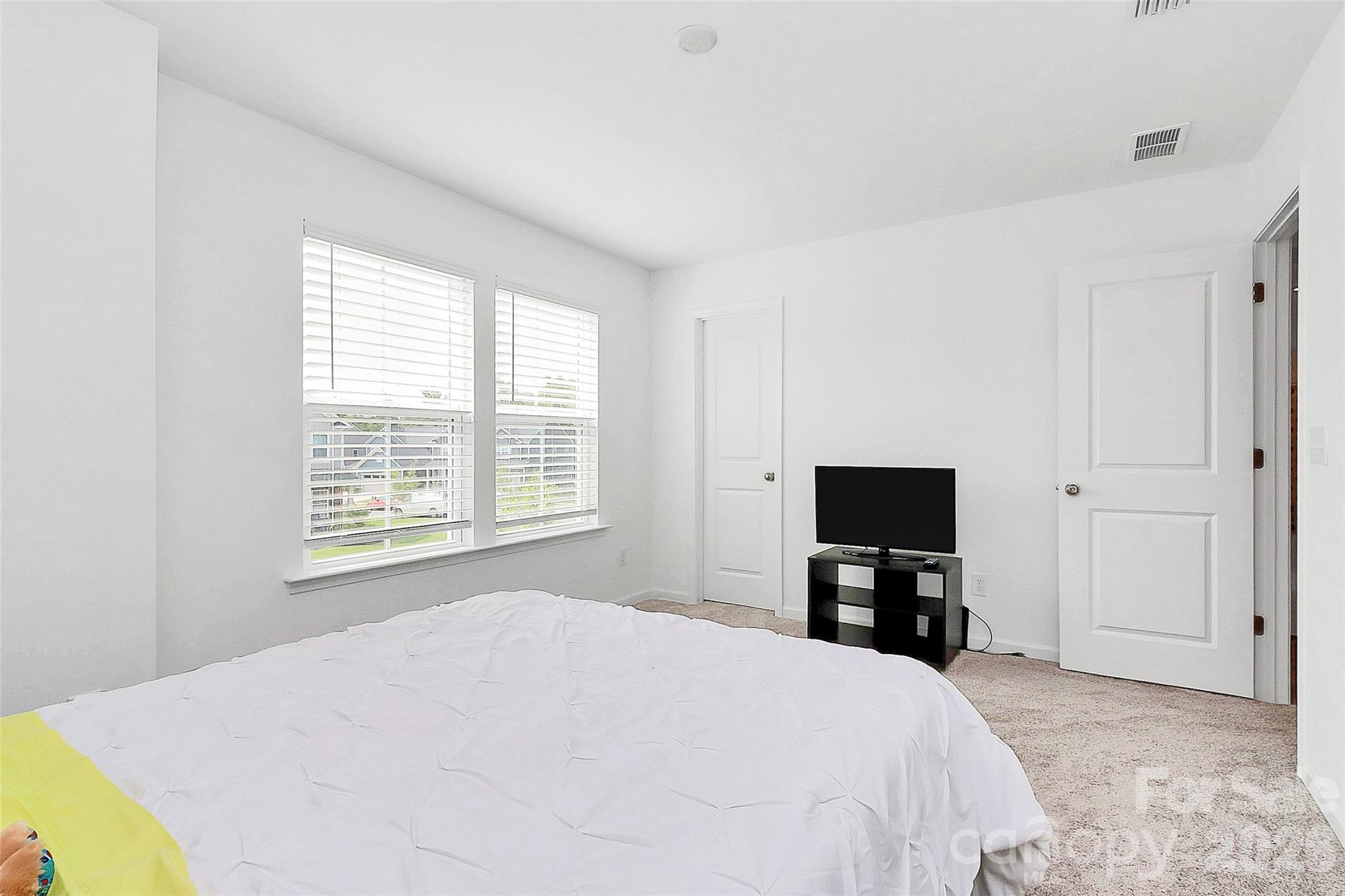 13140 Sudwick Lane — Charlotte