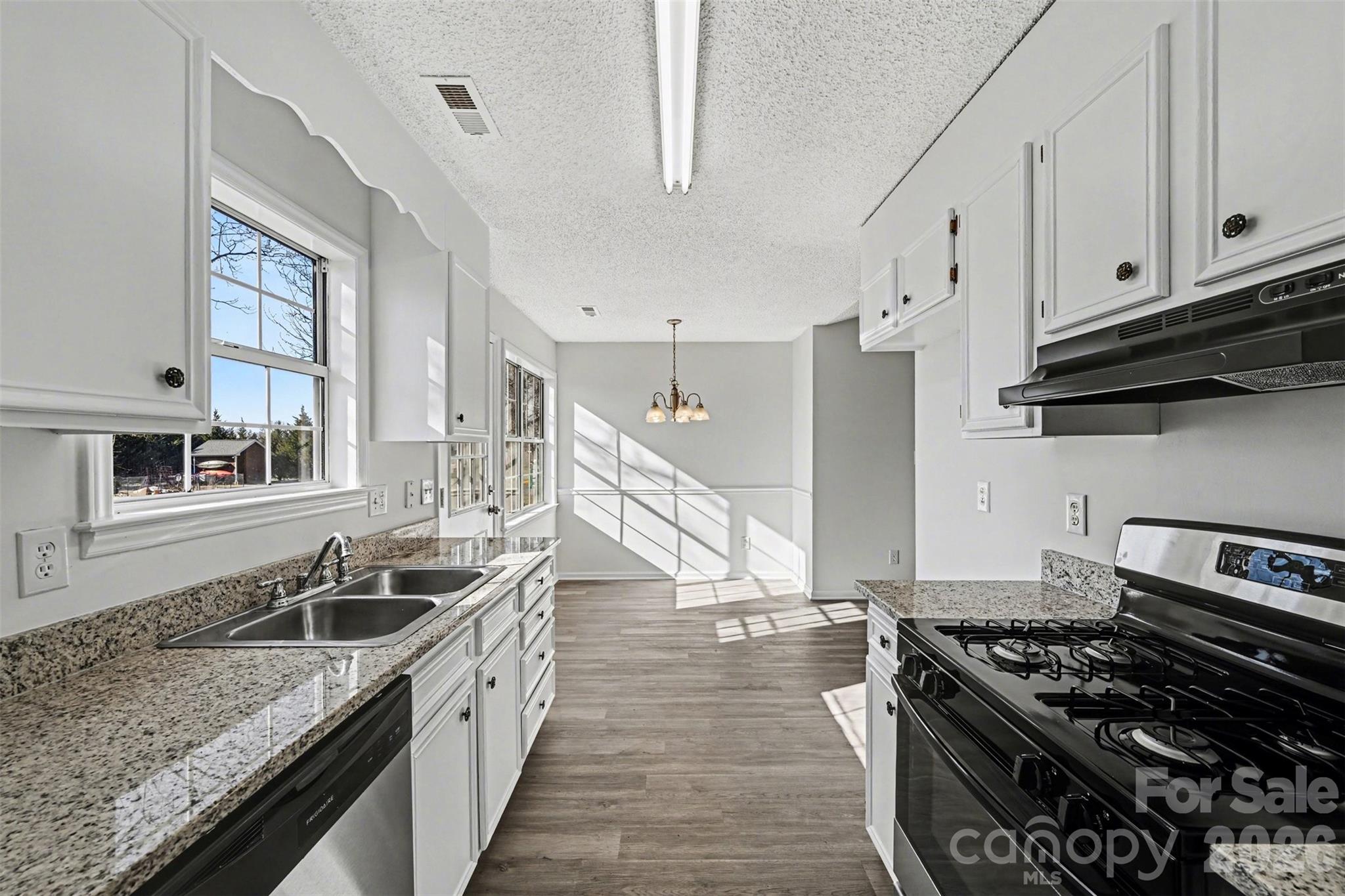 5009 Hampton Meadows Road — Monroe