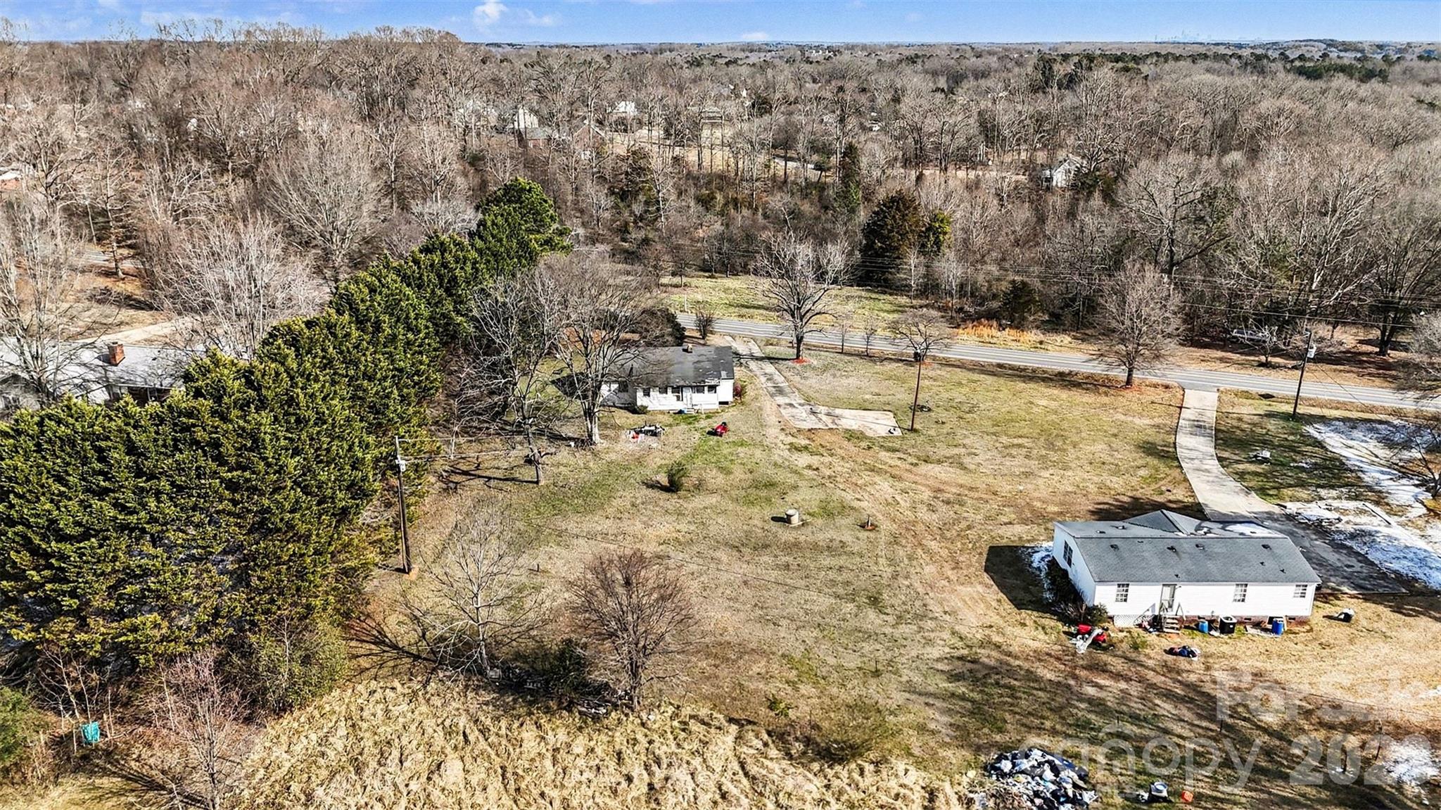 5191 Fewell Road — Clover