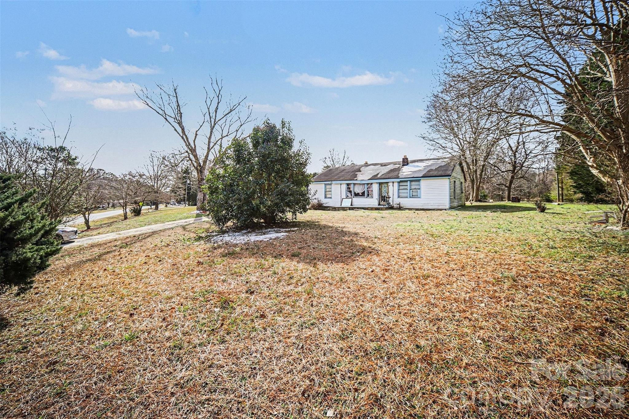 5191 Fewell Road — Clover