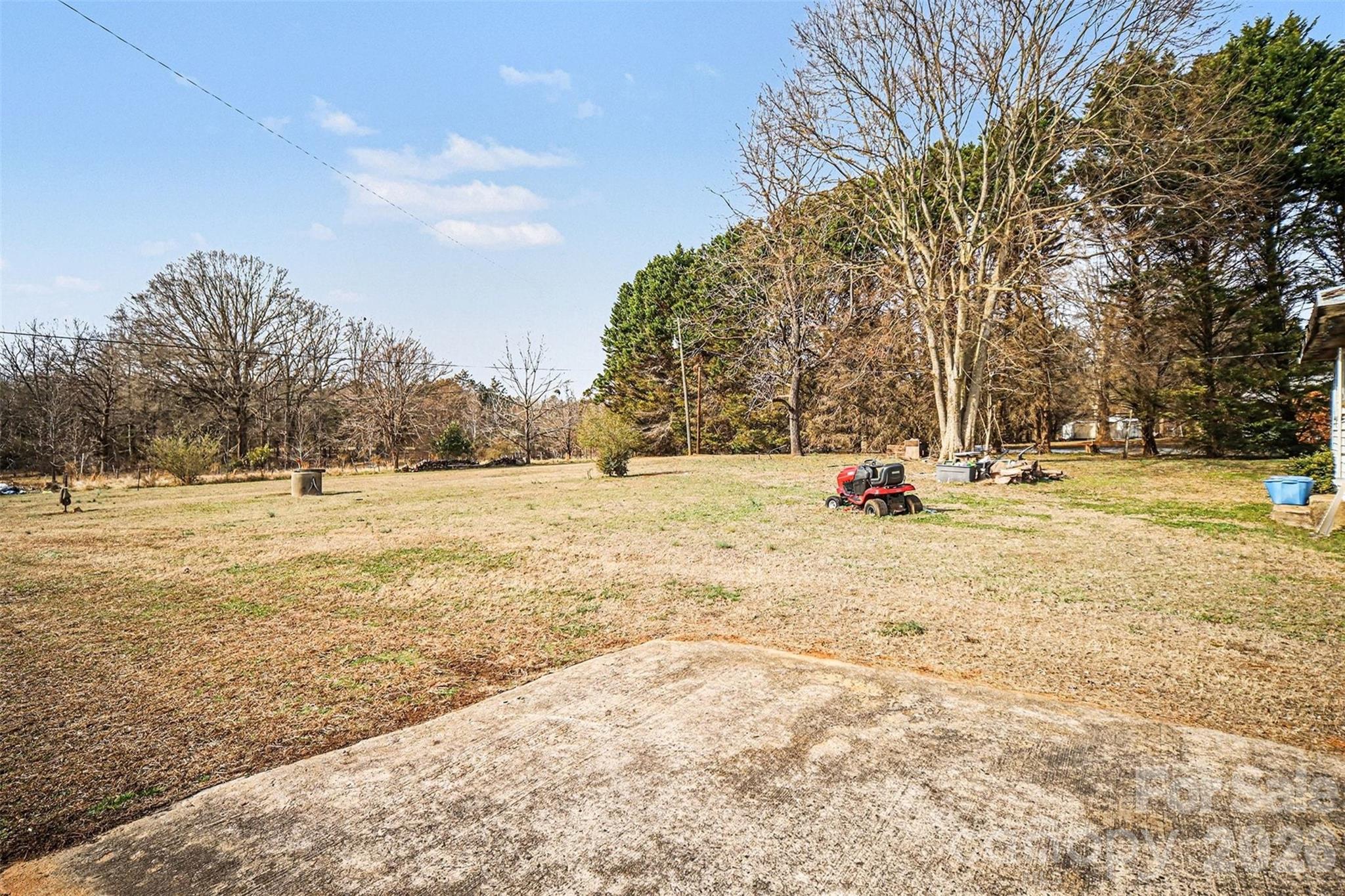 5191 Fewell Road — Clover