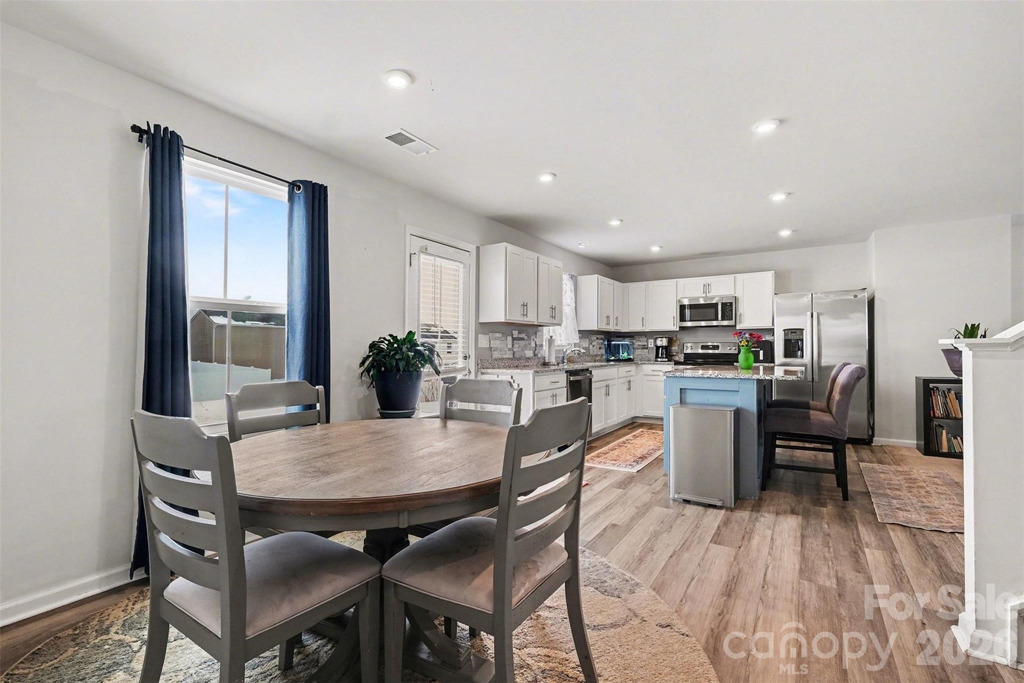 116 Harborough Avenue — Troutman