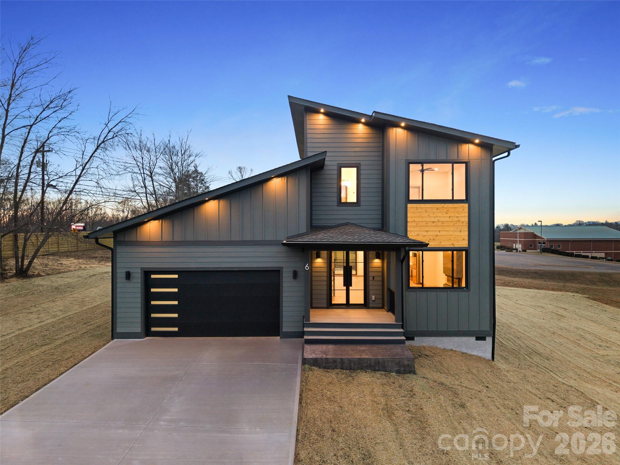 6 Scott Meadows Drive #33 — Asheville