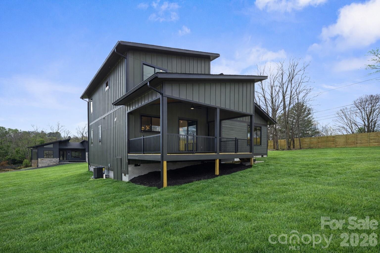 6 Scott Meadows Drive #33 — Asheville