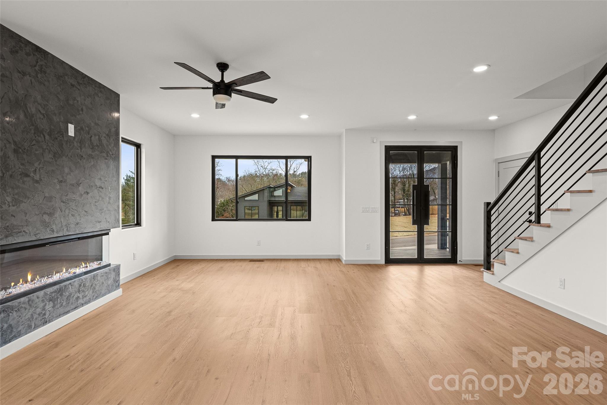 6 Scott Meadows Drive #33 — Asheville