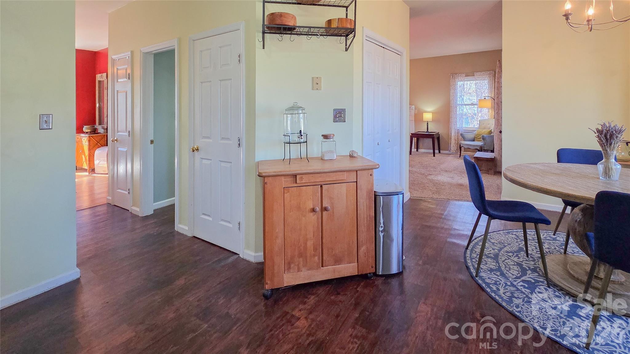 28 Sweetbriar Court — Asheville