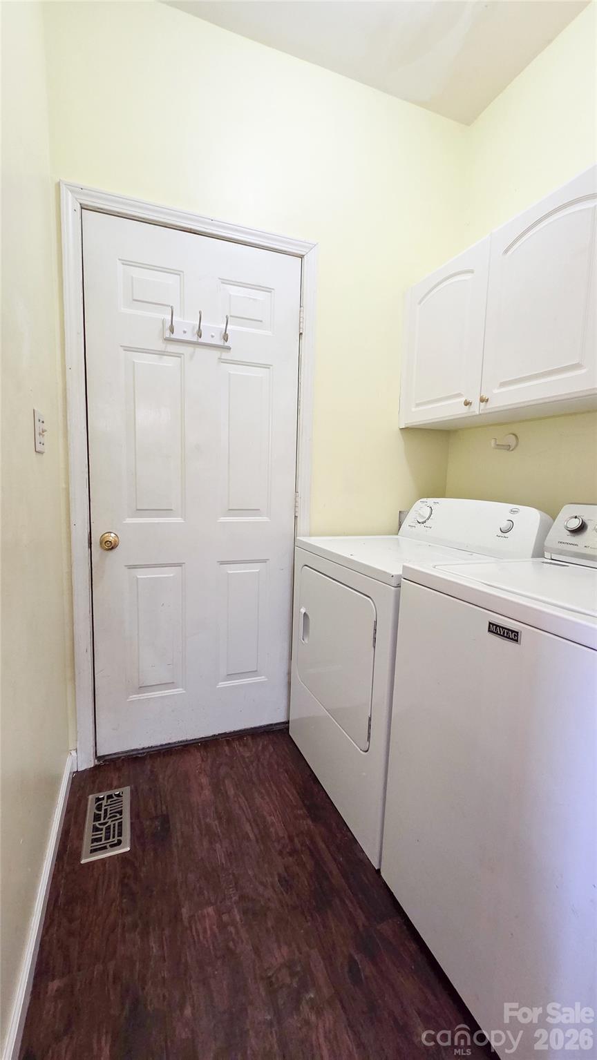 28 Sweetbriar Court — Asheville