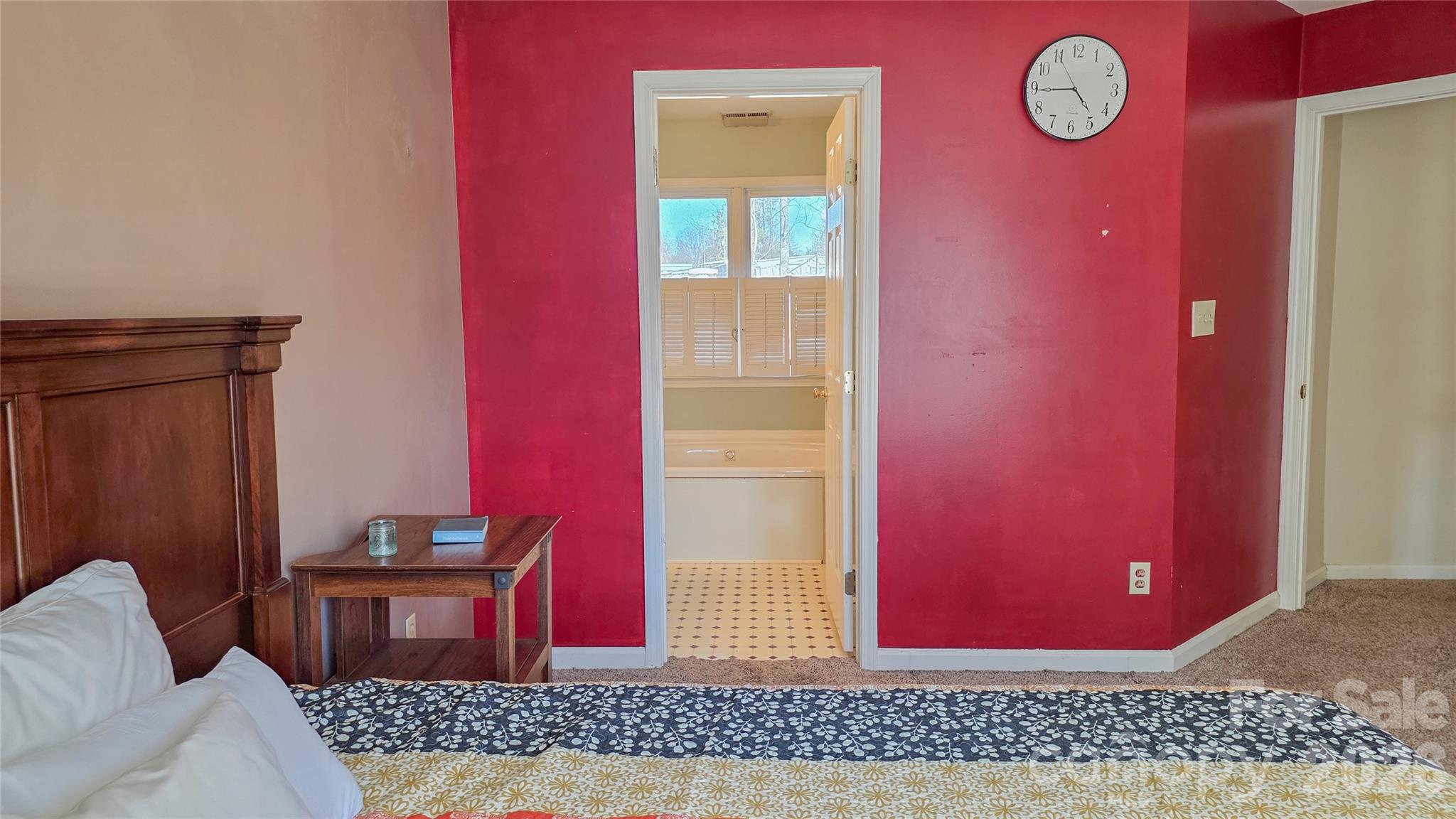 28 Sweetbriar Court — Asheville