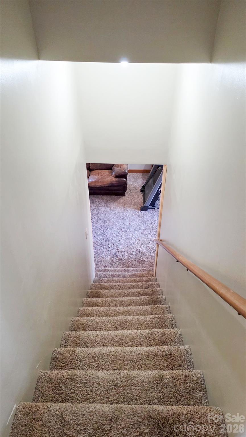 28 Sweetbriar Court — Asheville