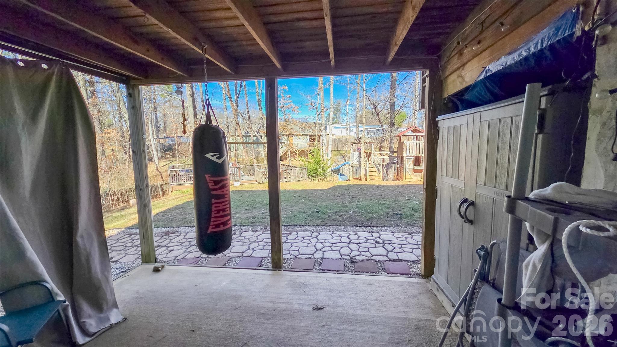 28 Sweetbriar Court — Asheville