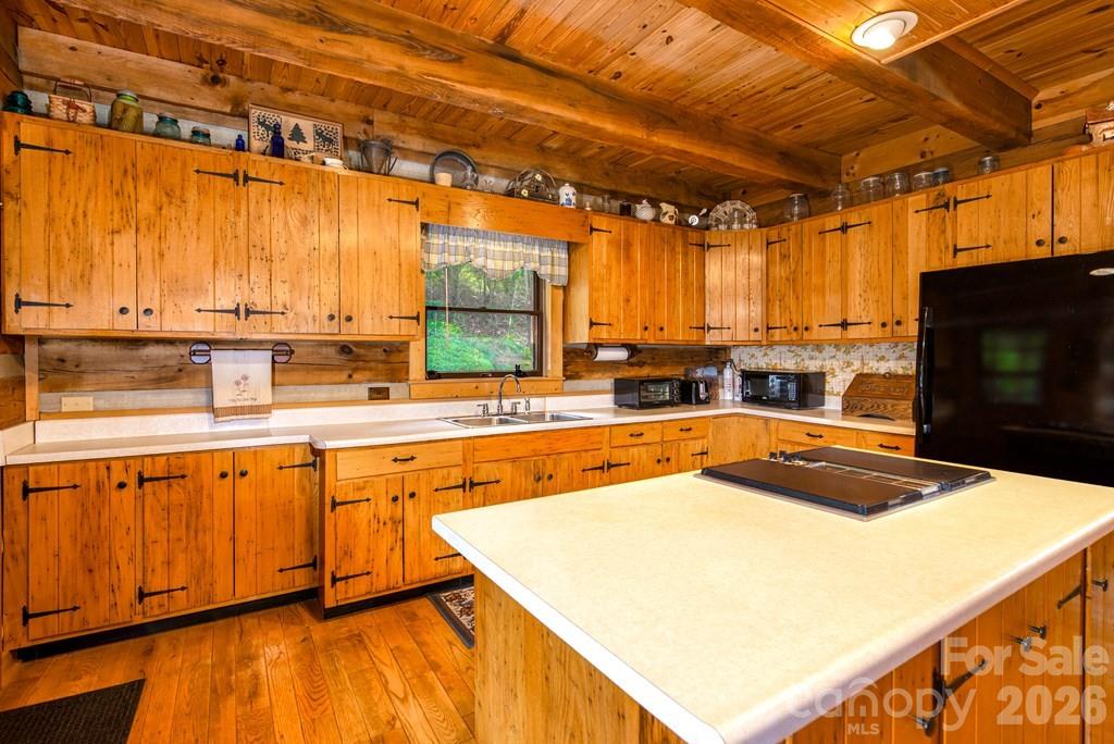 83 Daybreak Ridge — Sylva