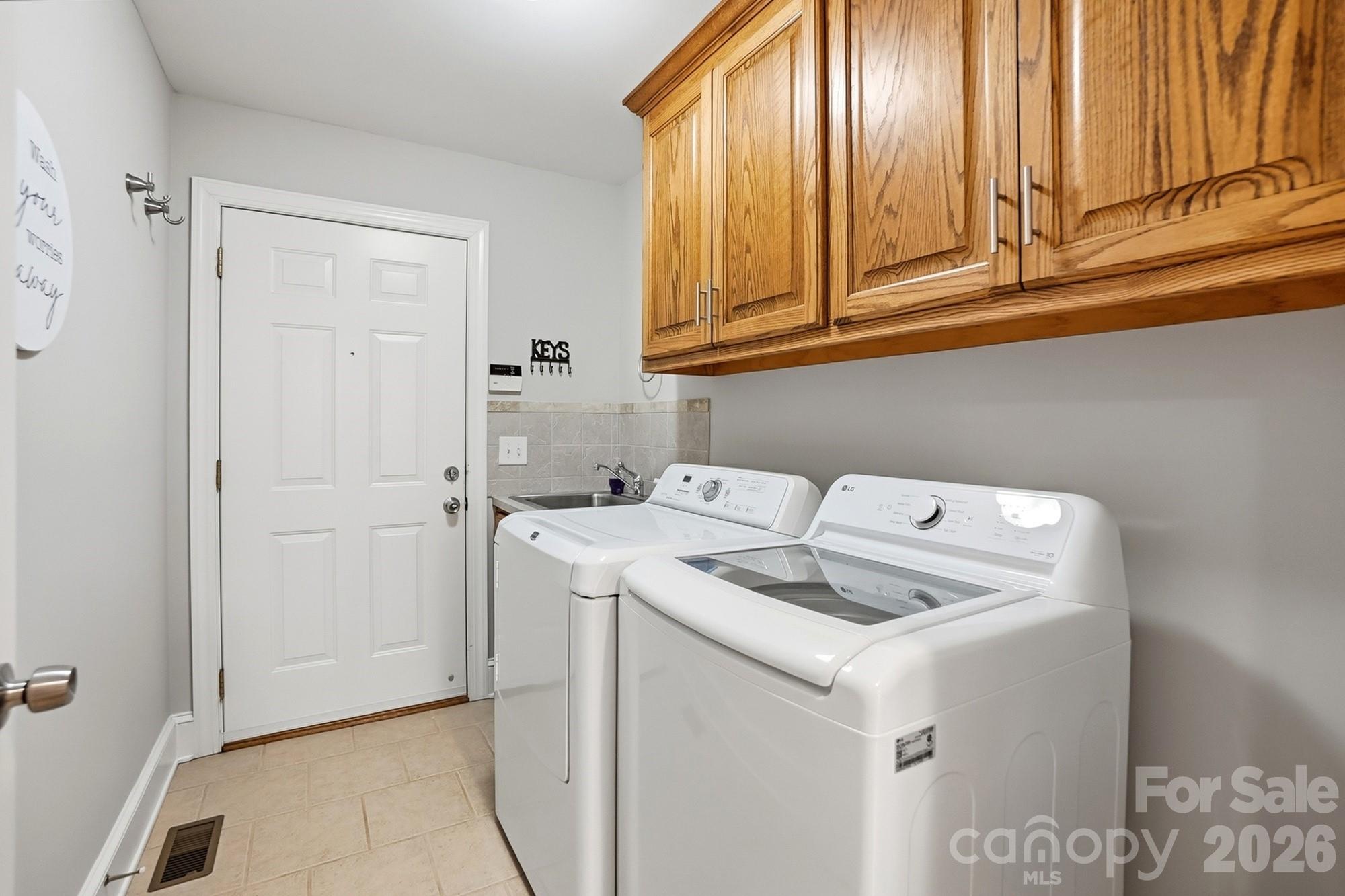6104 Charity Drive — Marshville