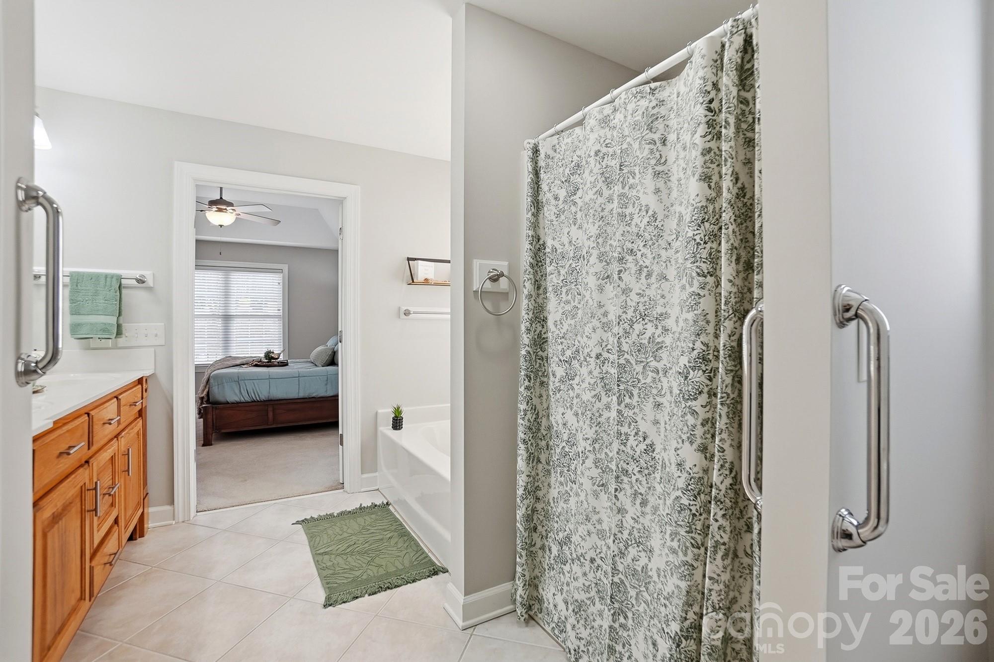 6104 Charity Drive — Marshville