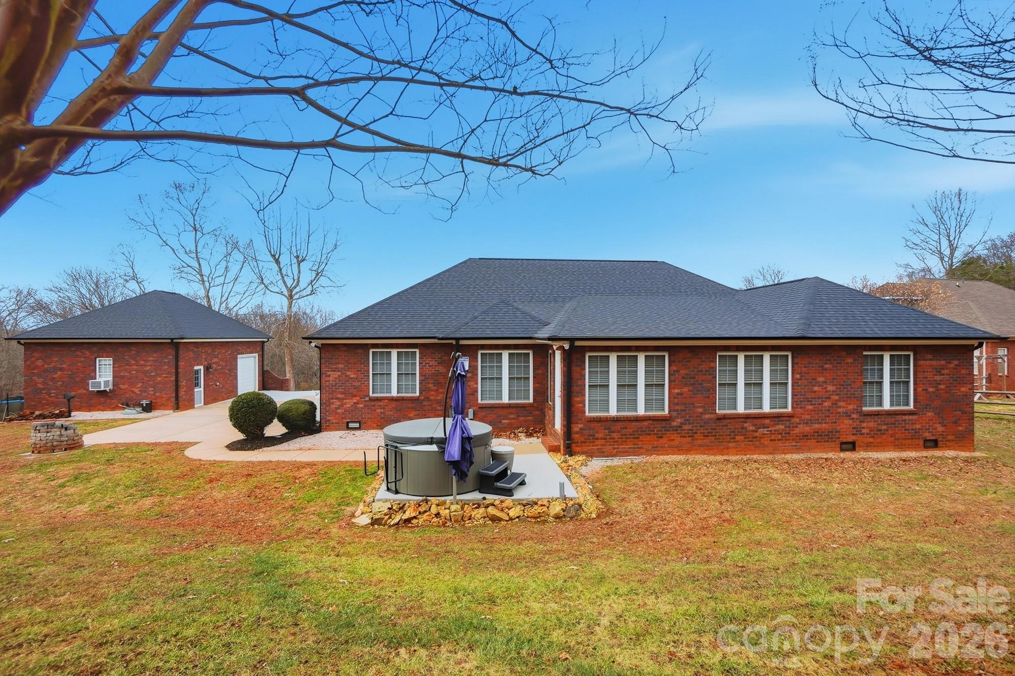 6104 Charity Drive — Marshville