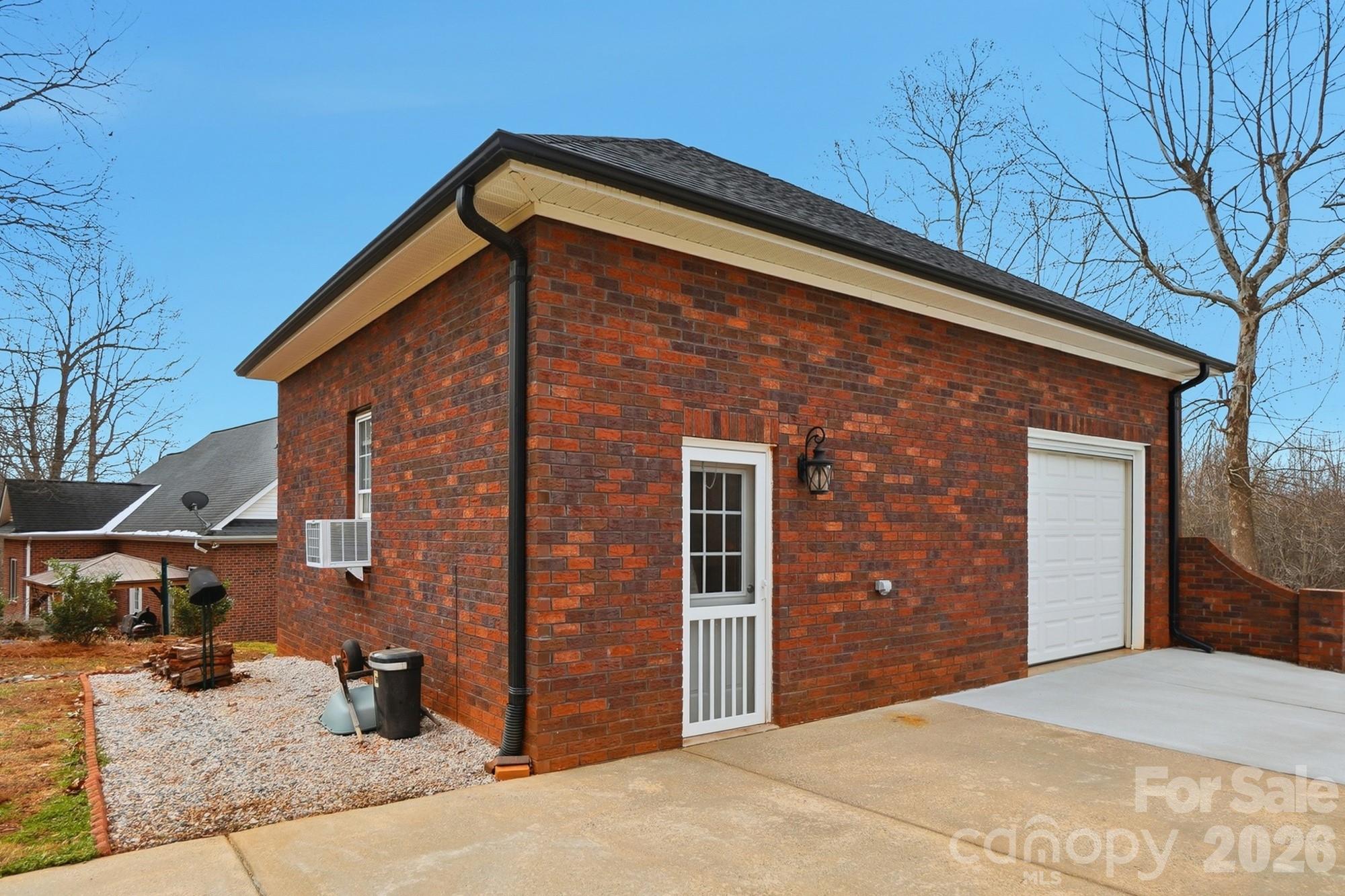 6104 Charity Drive — Marshville