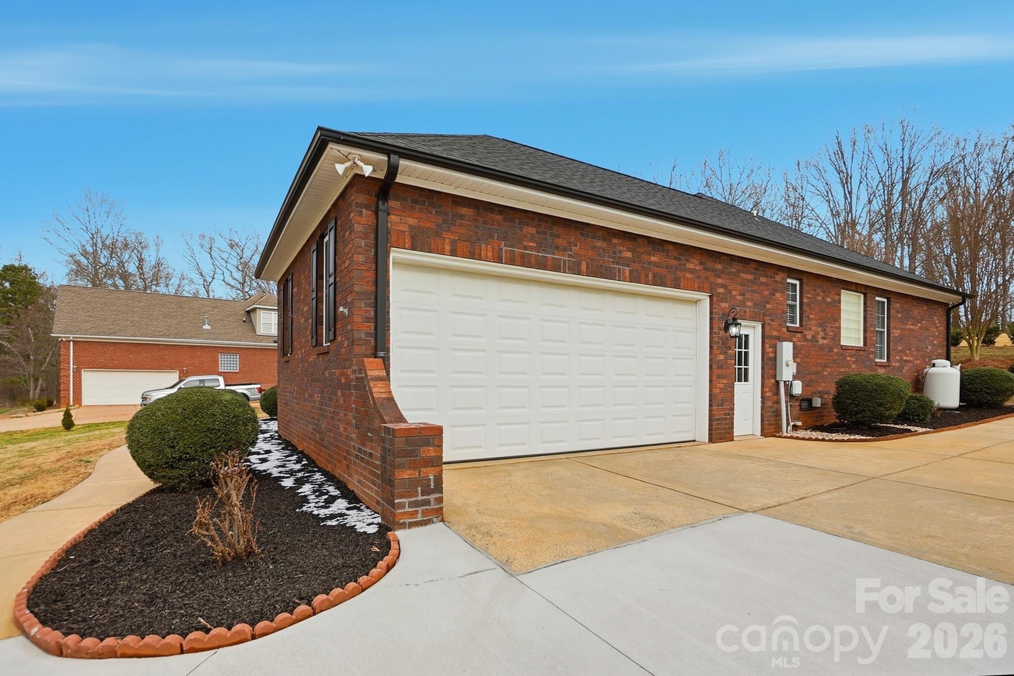 6104 Charity Drive — Marshville