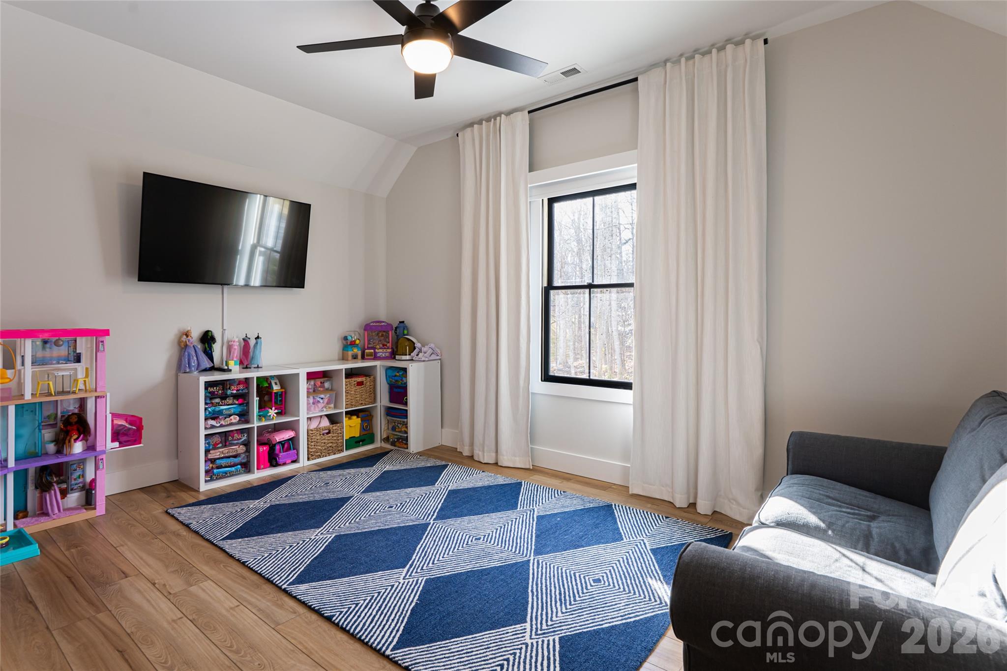 13 Cambridge Drive — Candler