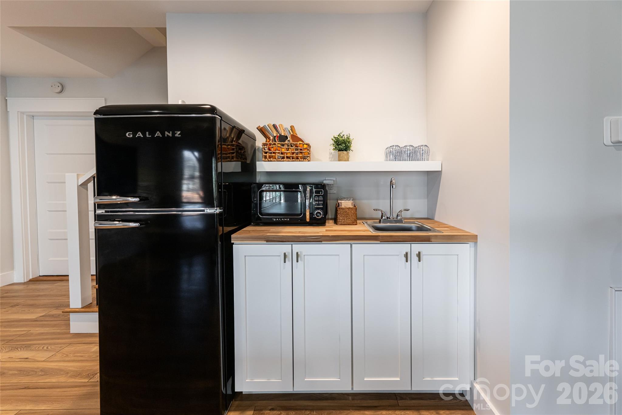 13 Cambridge Drive — Candler