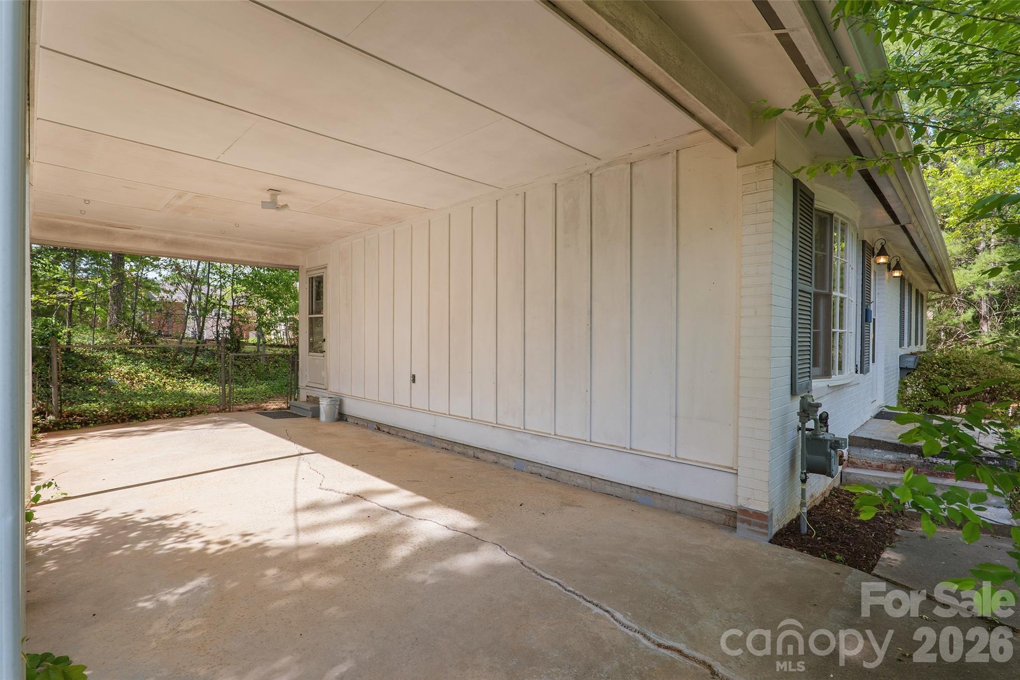 68 Imperial Court — Asheville