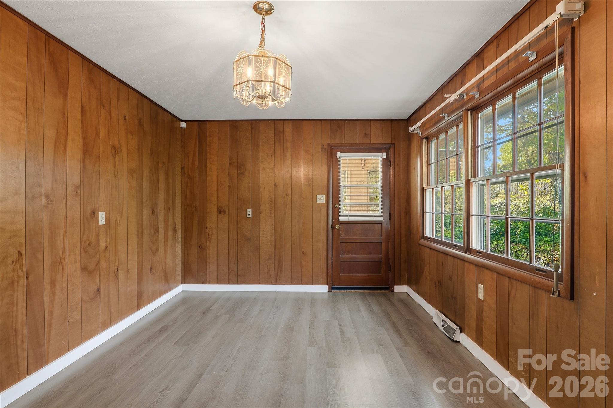 68 Imperial Court — Asheville