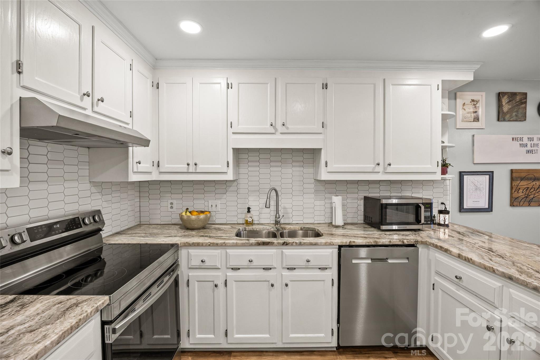 806 Colony Oaks Drive #B — Monroe