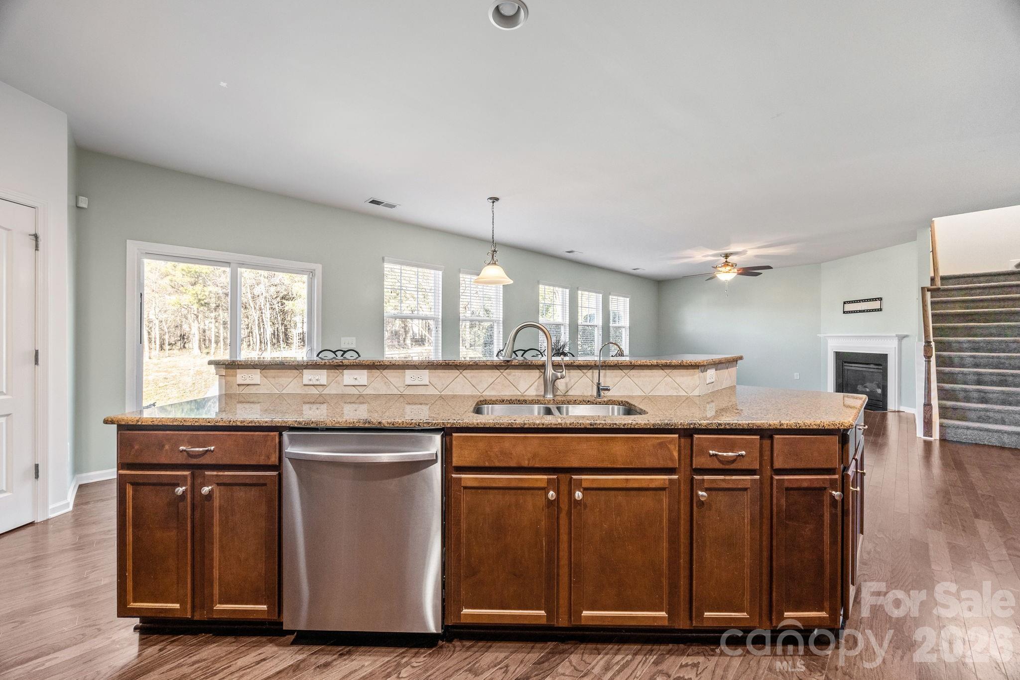 6111 Berewick Commons Parkway — Charlotte